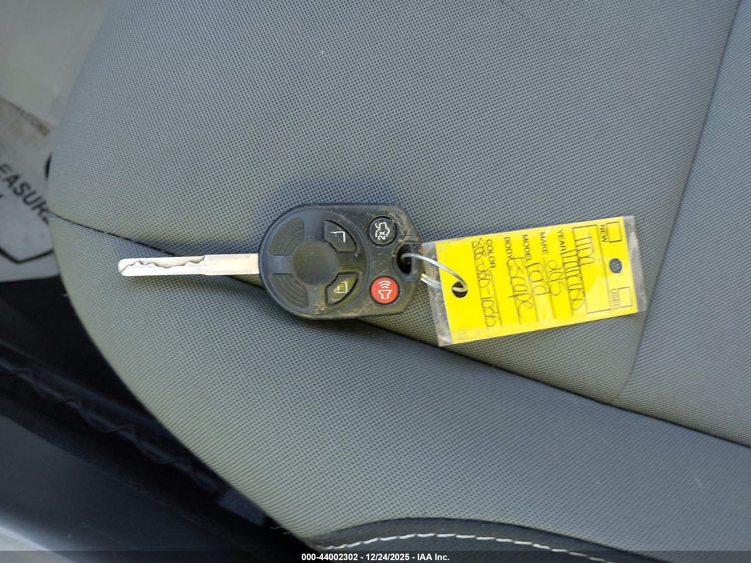 FORD ESCAPE image 11