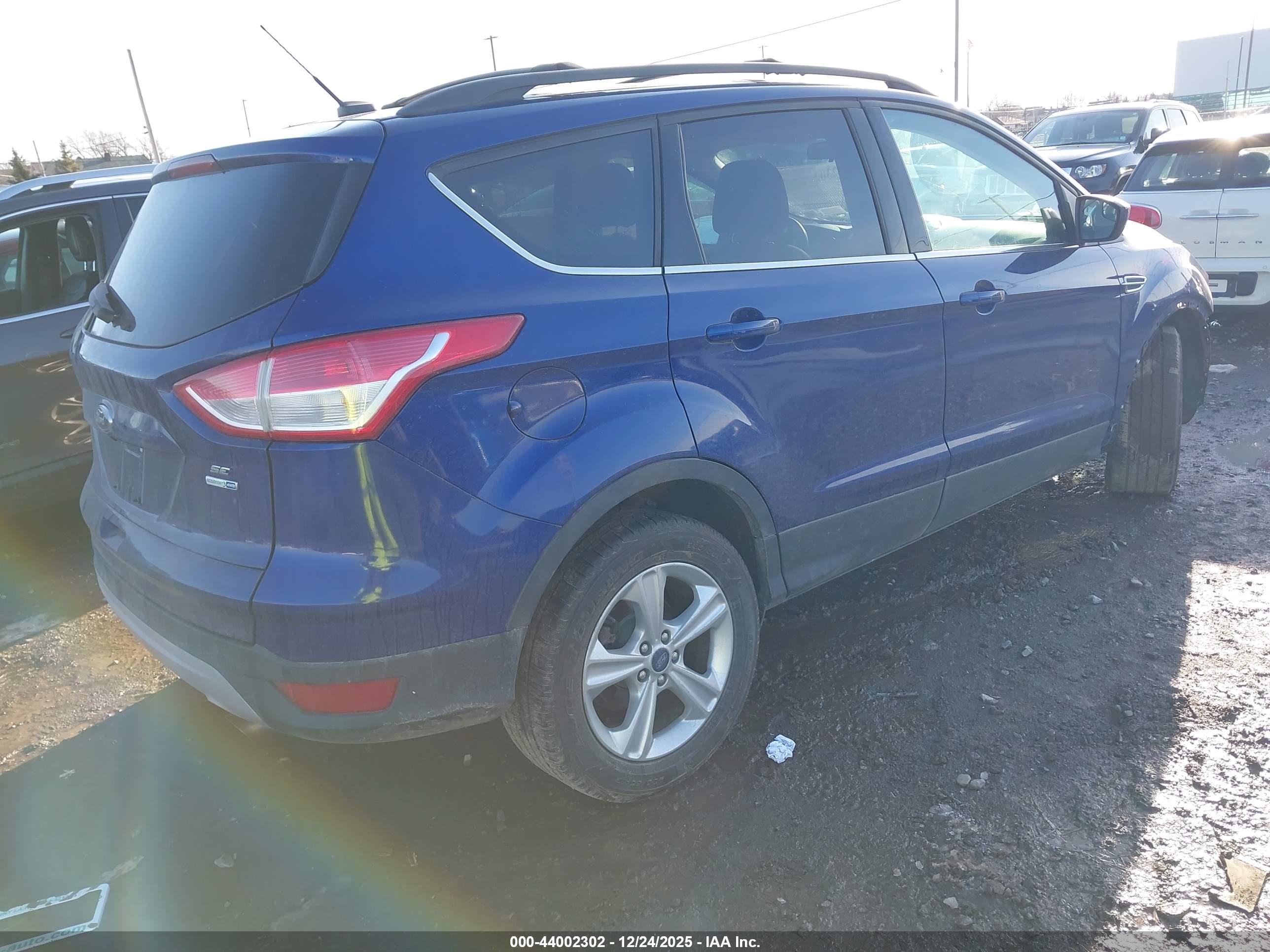 FORD ESCAPE image 4