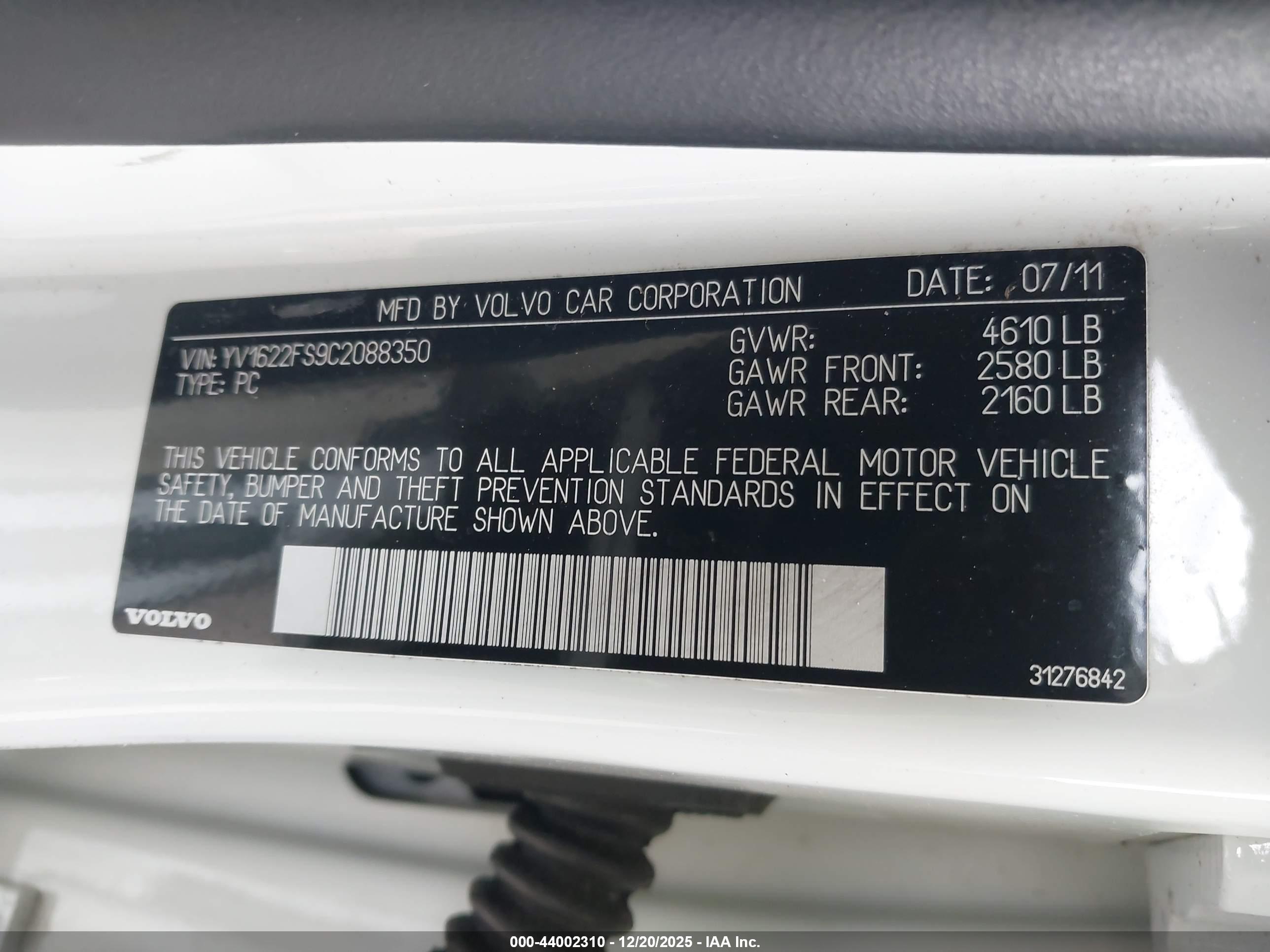 VOLVO S60 image 9