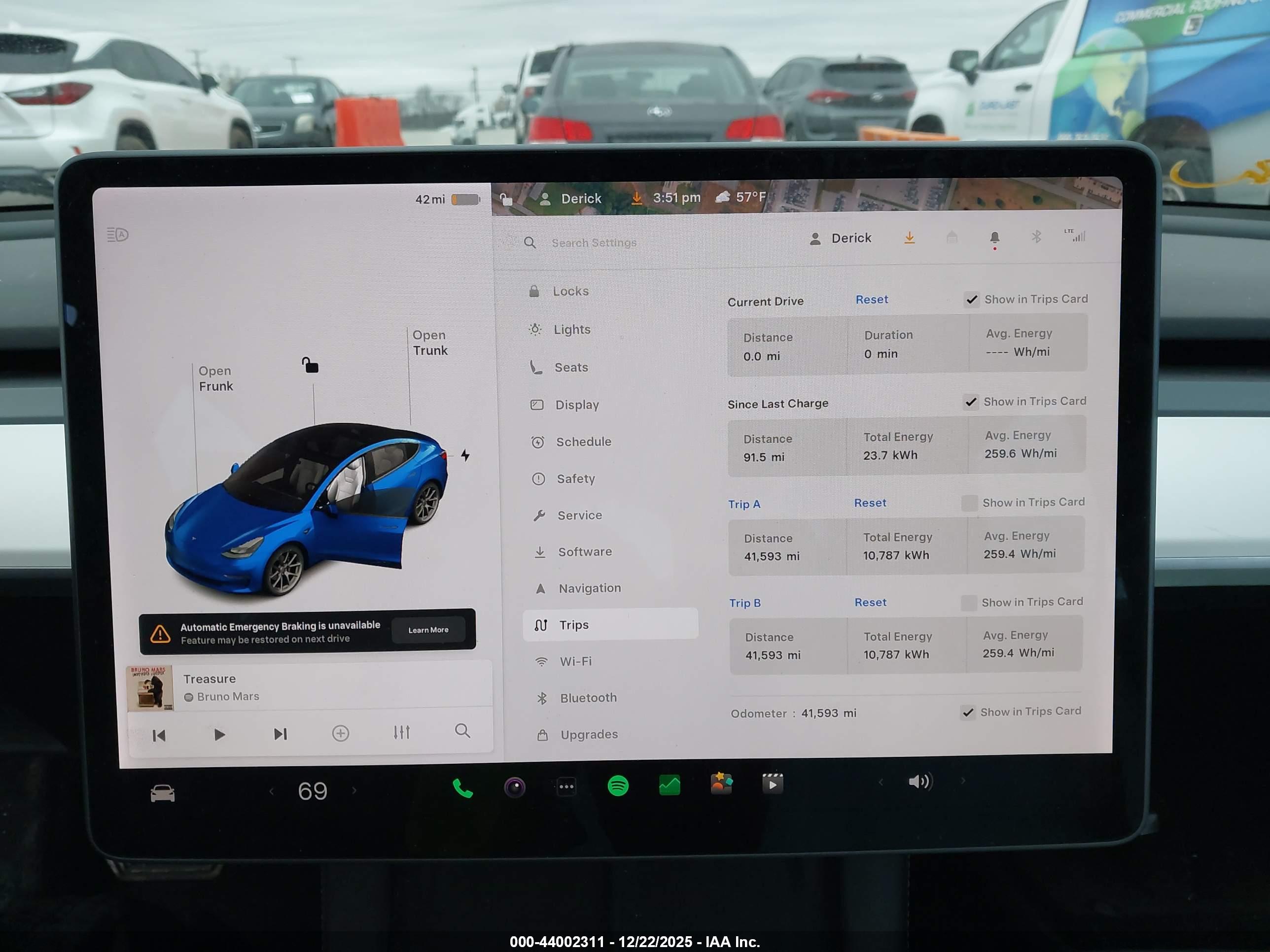 TESLA MODEL image 7
