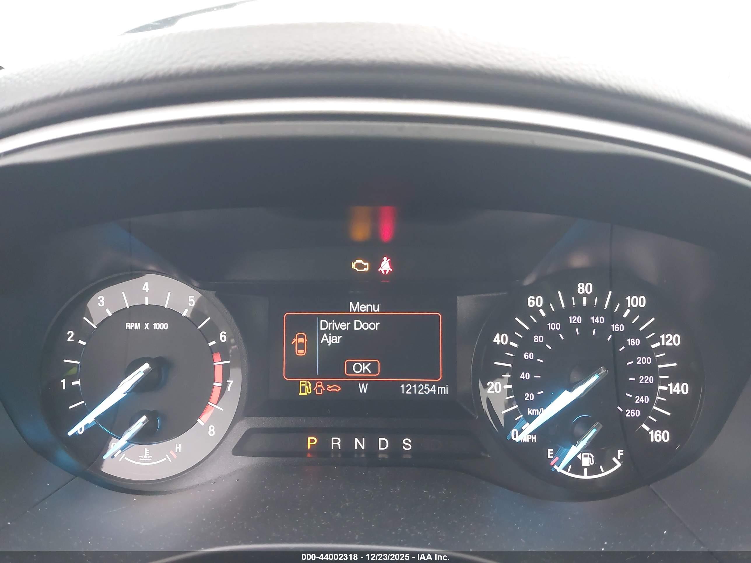 FORD FUSION image 7