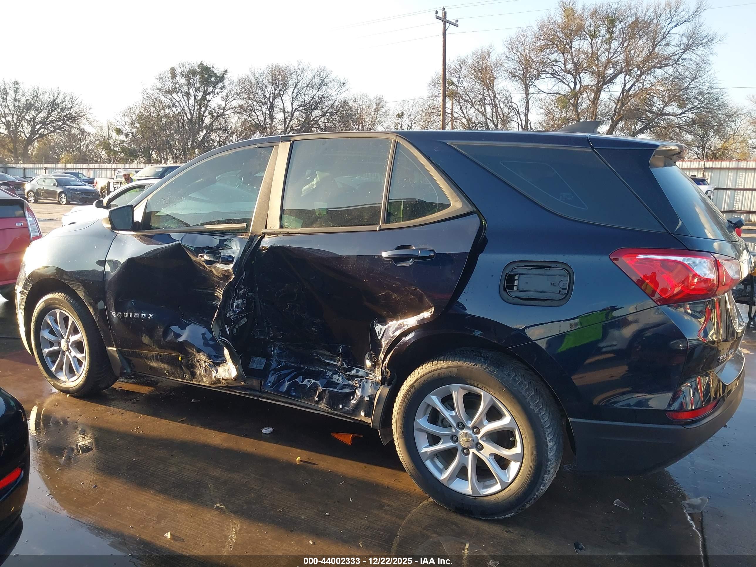 CHEVROLET EQUINOX image 6