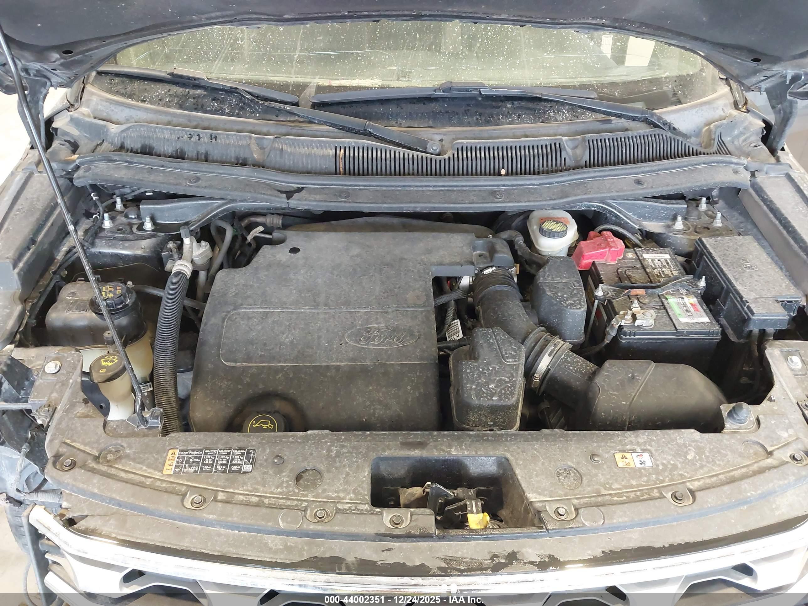 FORD EXPLORER image 10