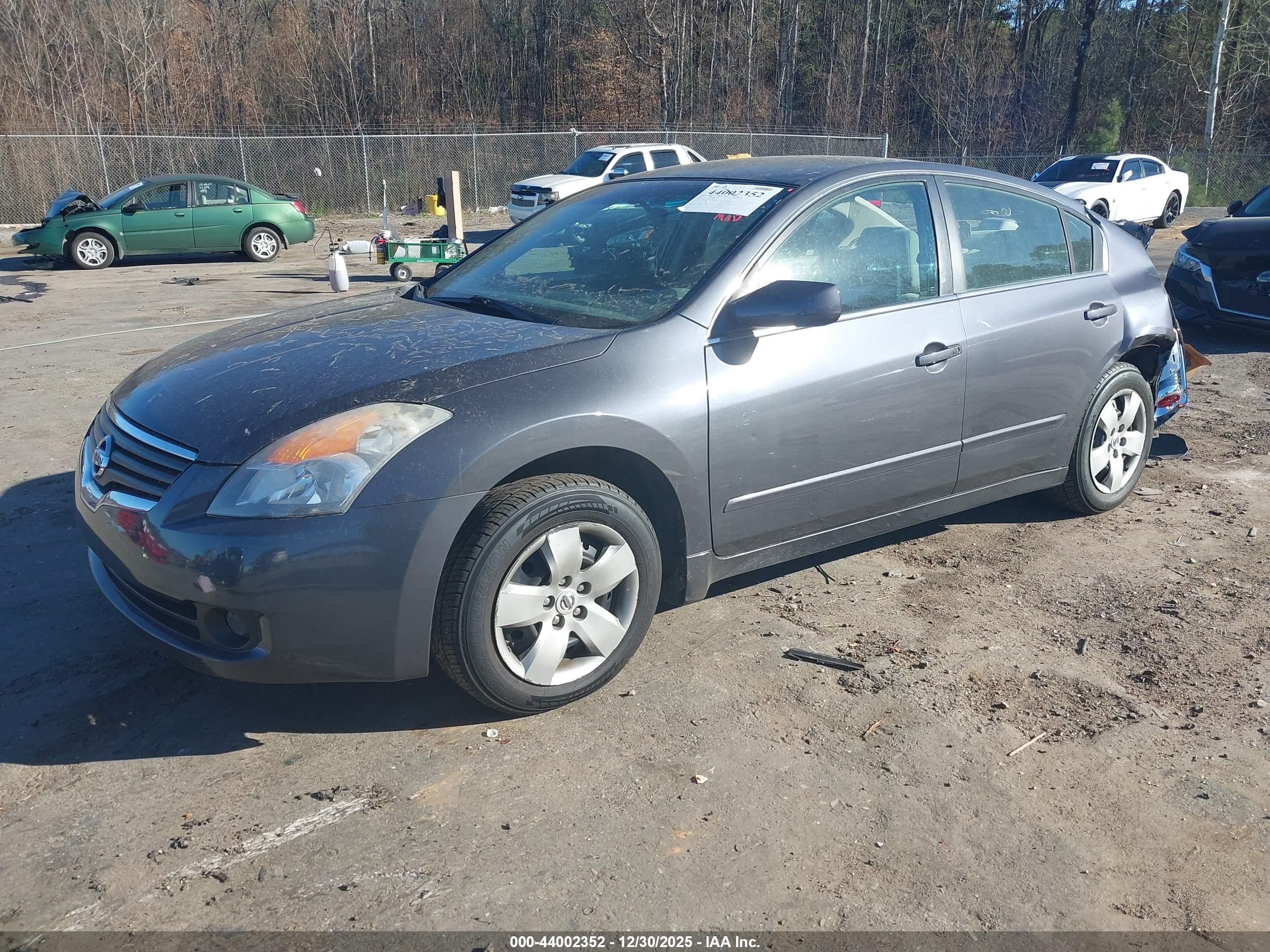 NISSAN ALTIMA image 2