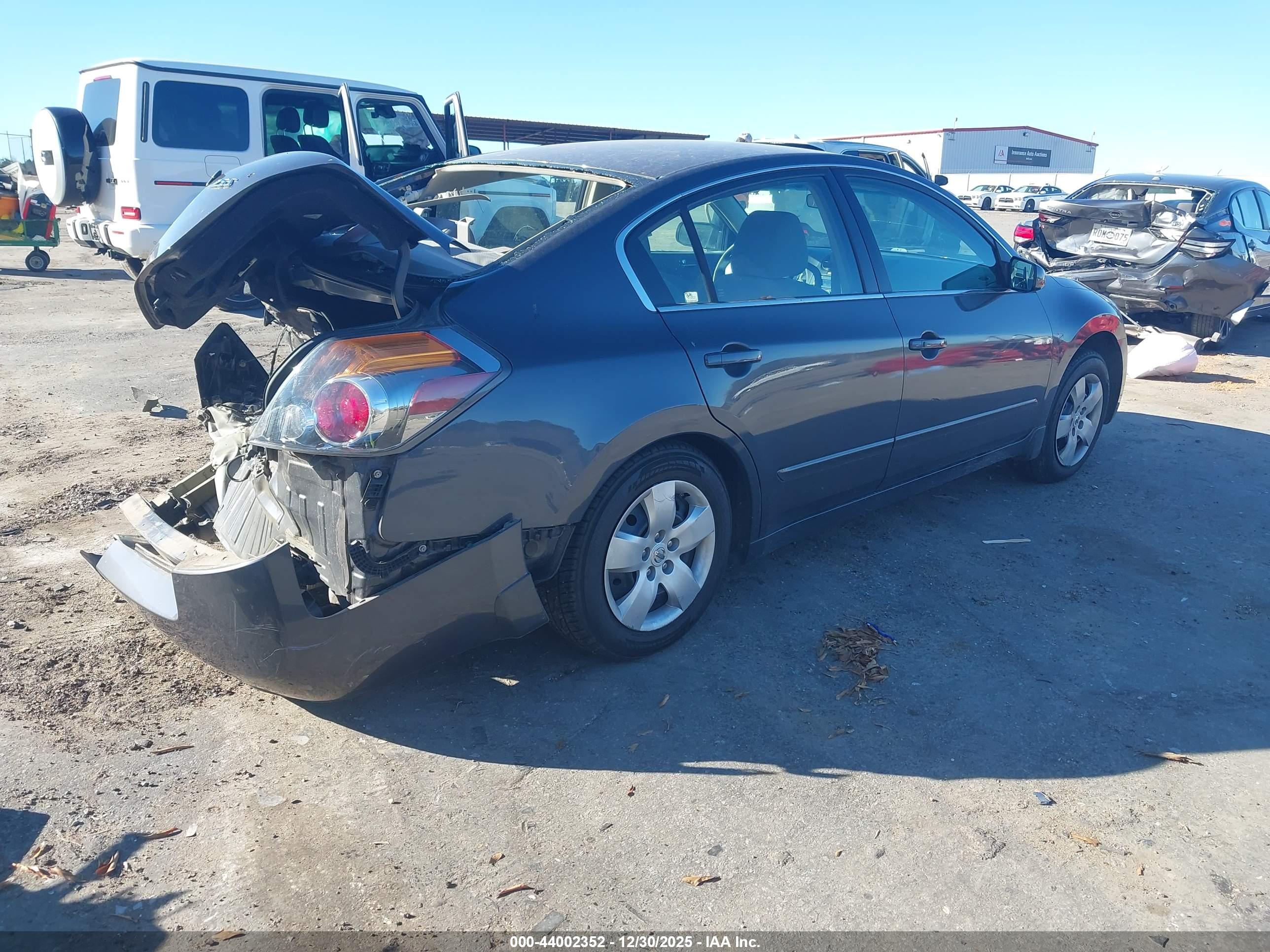 NISSAN ALTIMA image 4