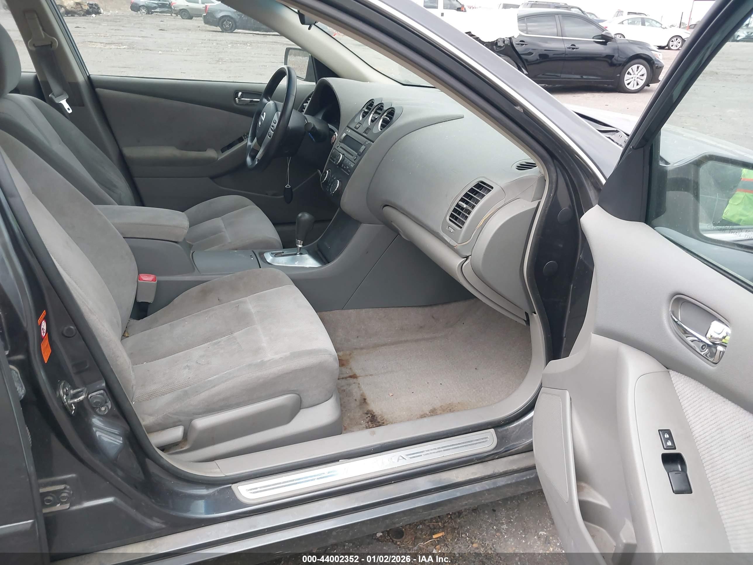 NISSAN ALTIMA image 5