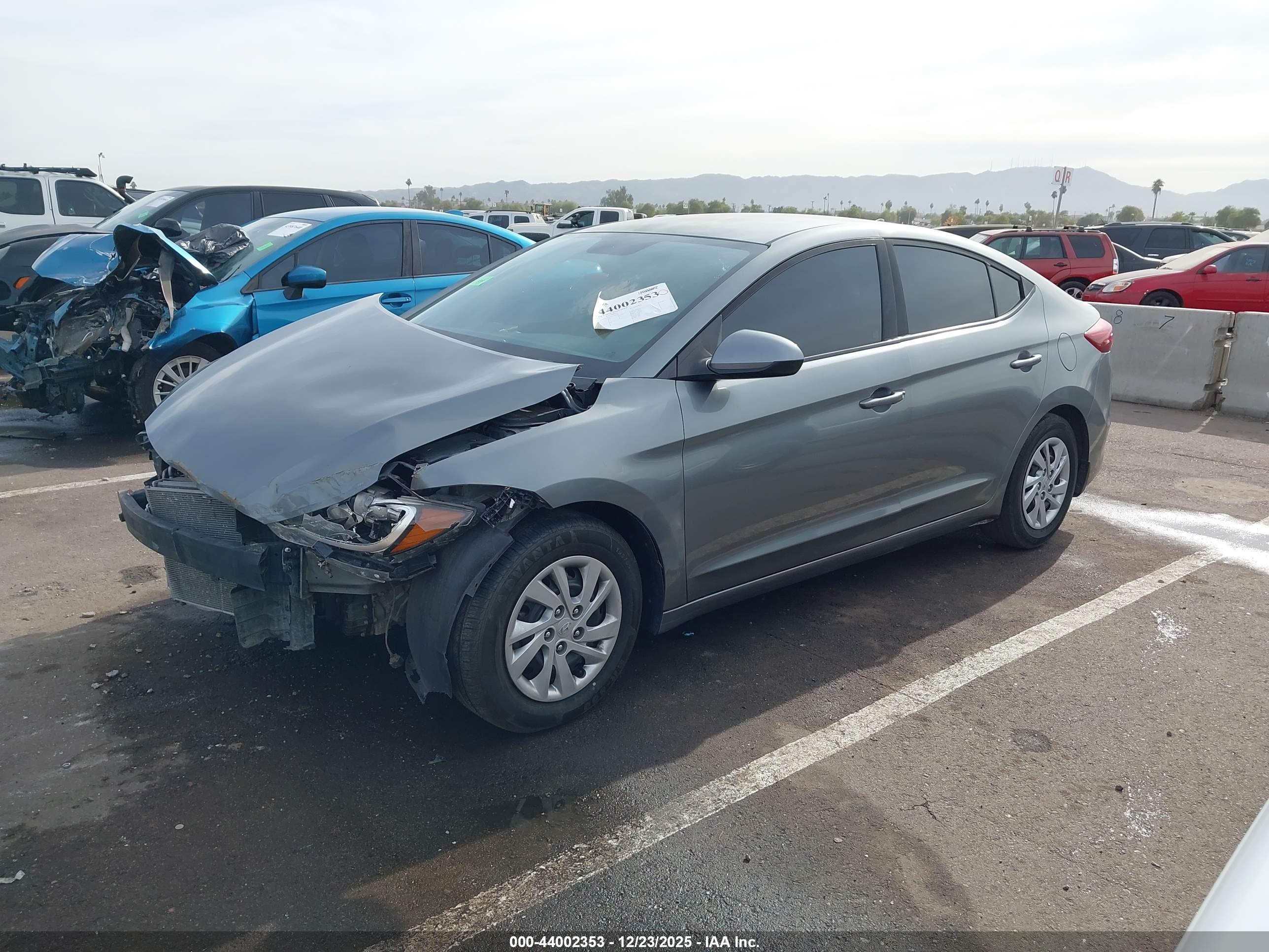 HYUNDAI ELANTRA image 2