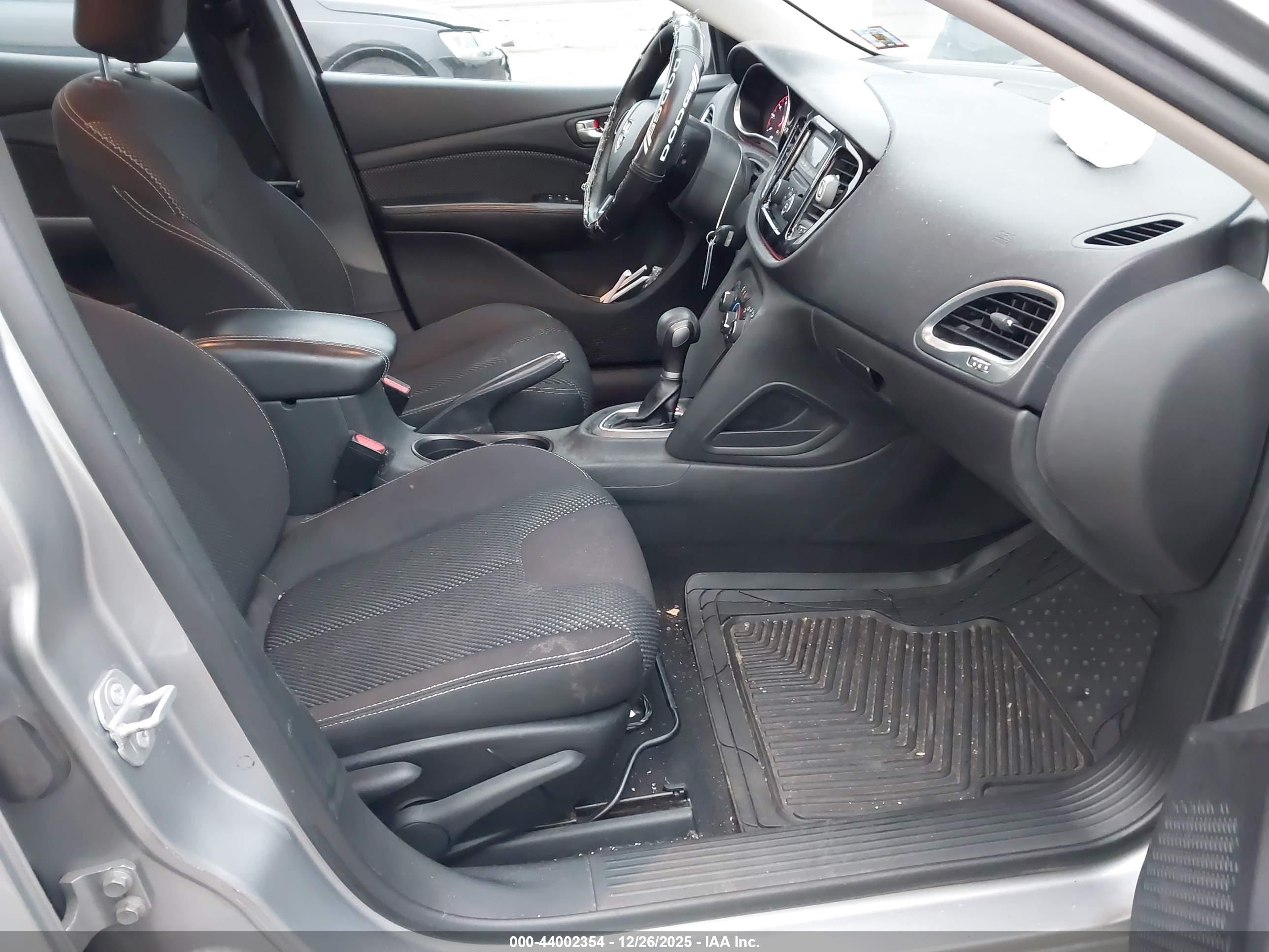 DODGE DART image 5