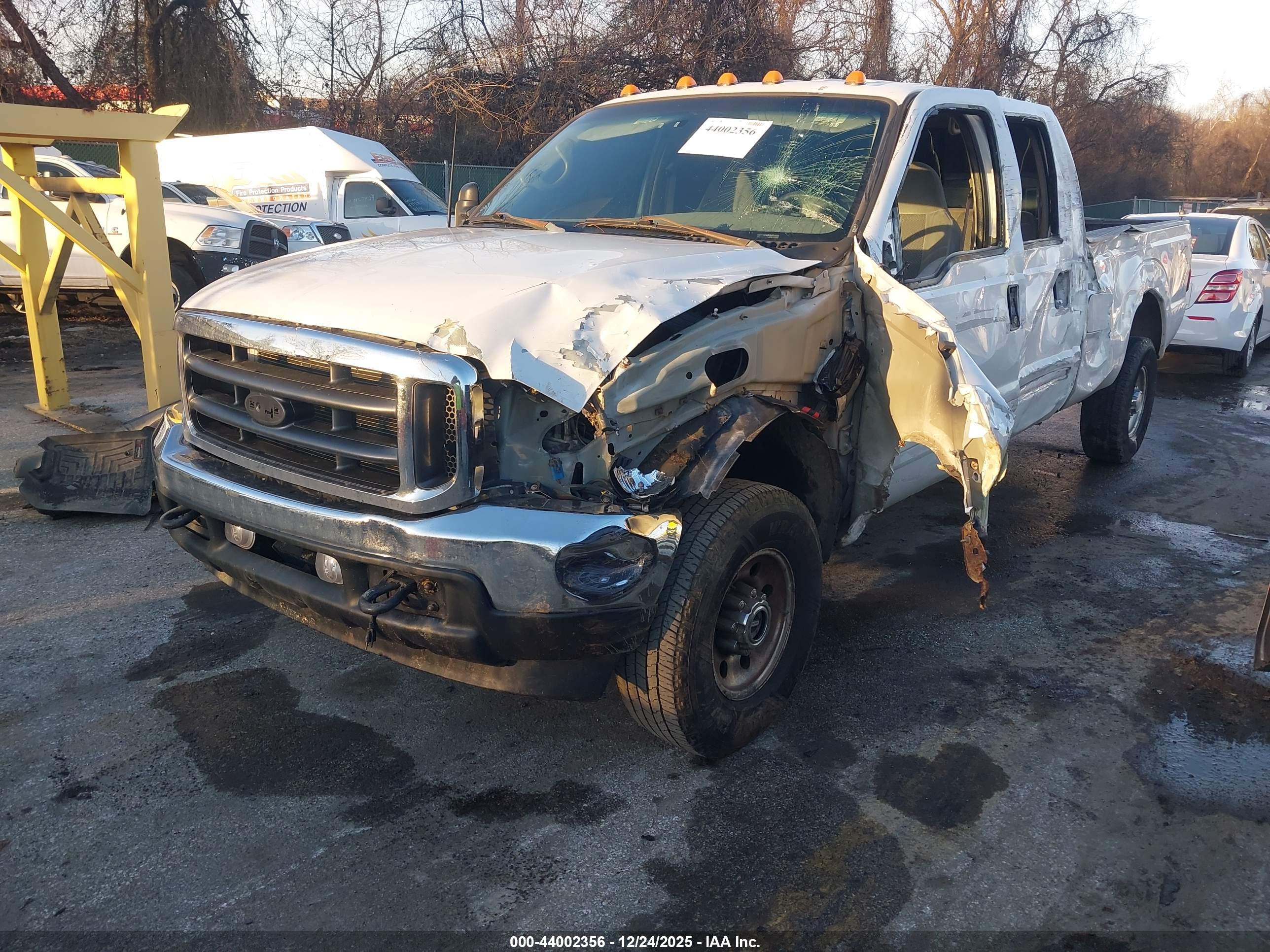 FORD F-350 image 2