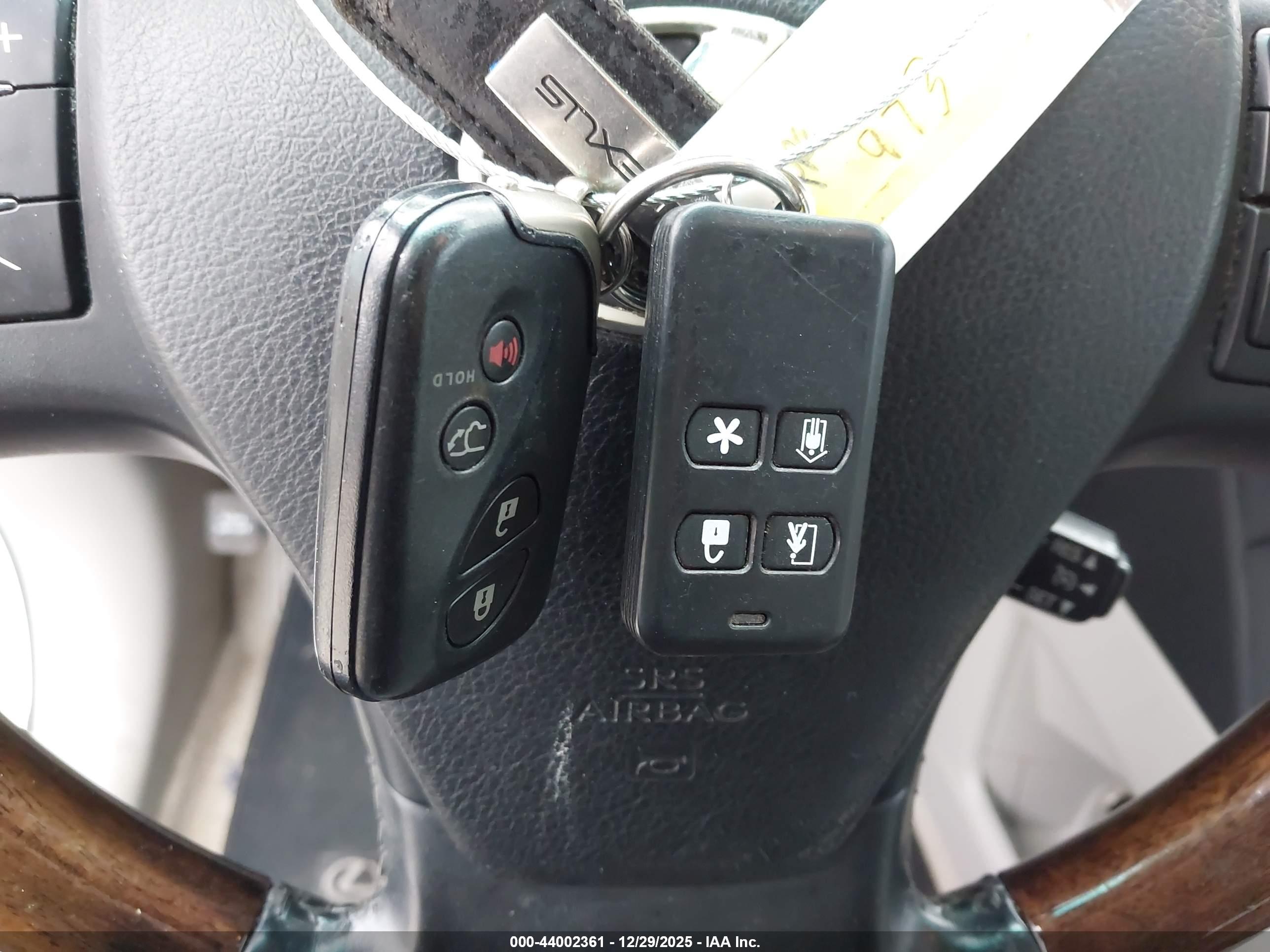 LEXUS RX image 11
