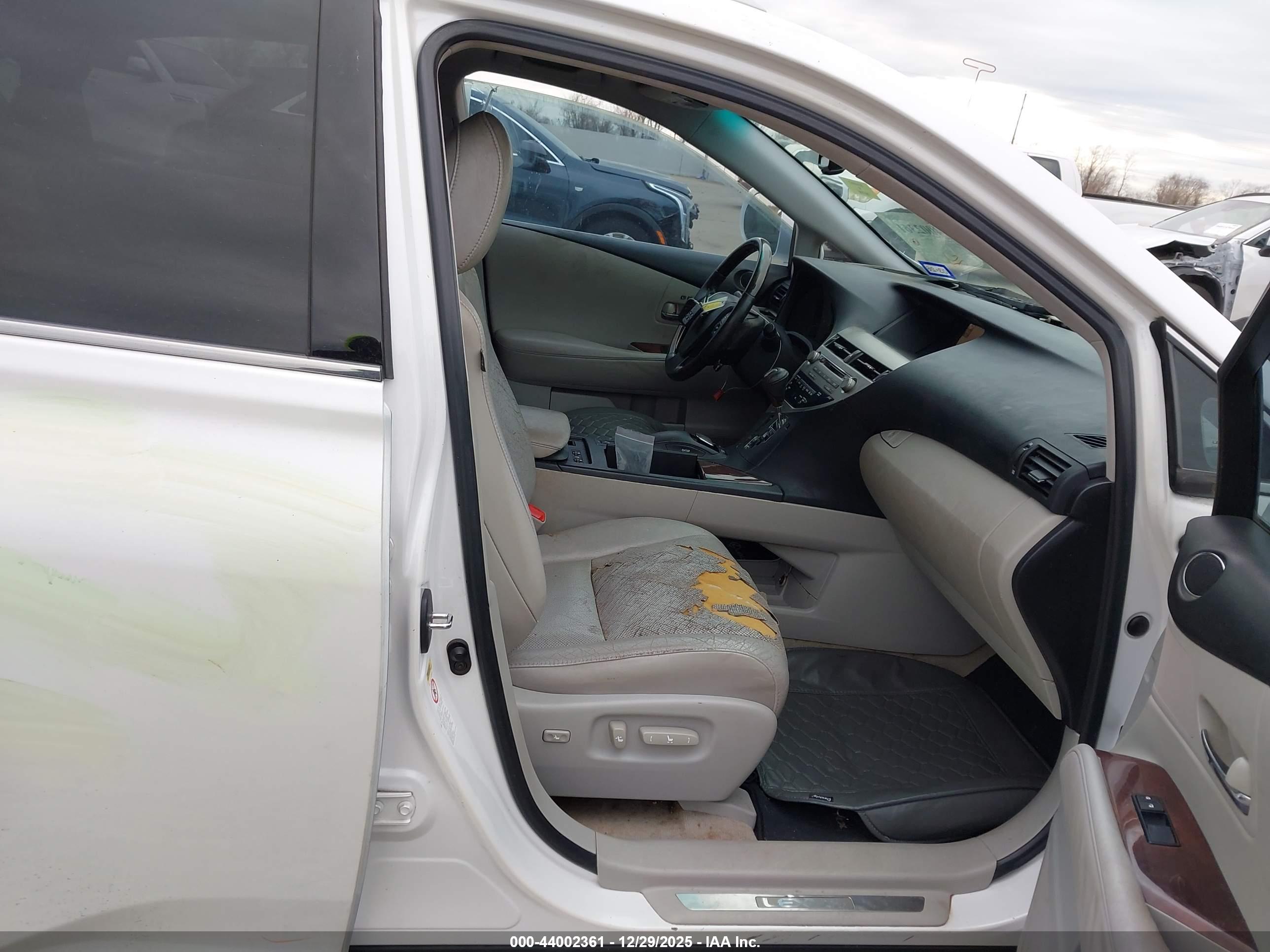 LEXUS RX image 5