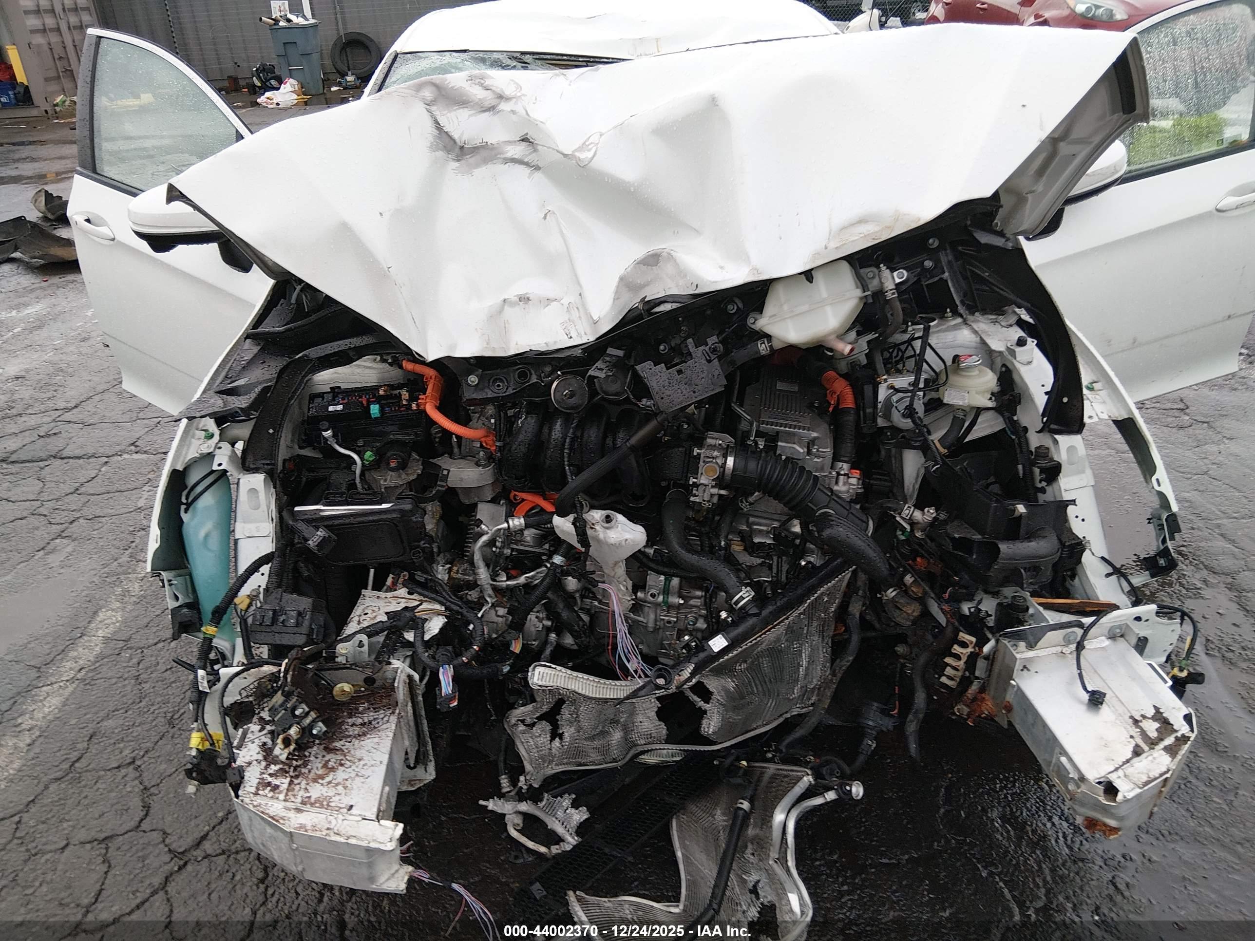 HONDA CLARITY image 10