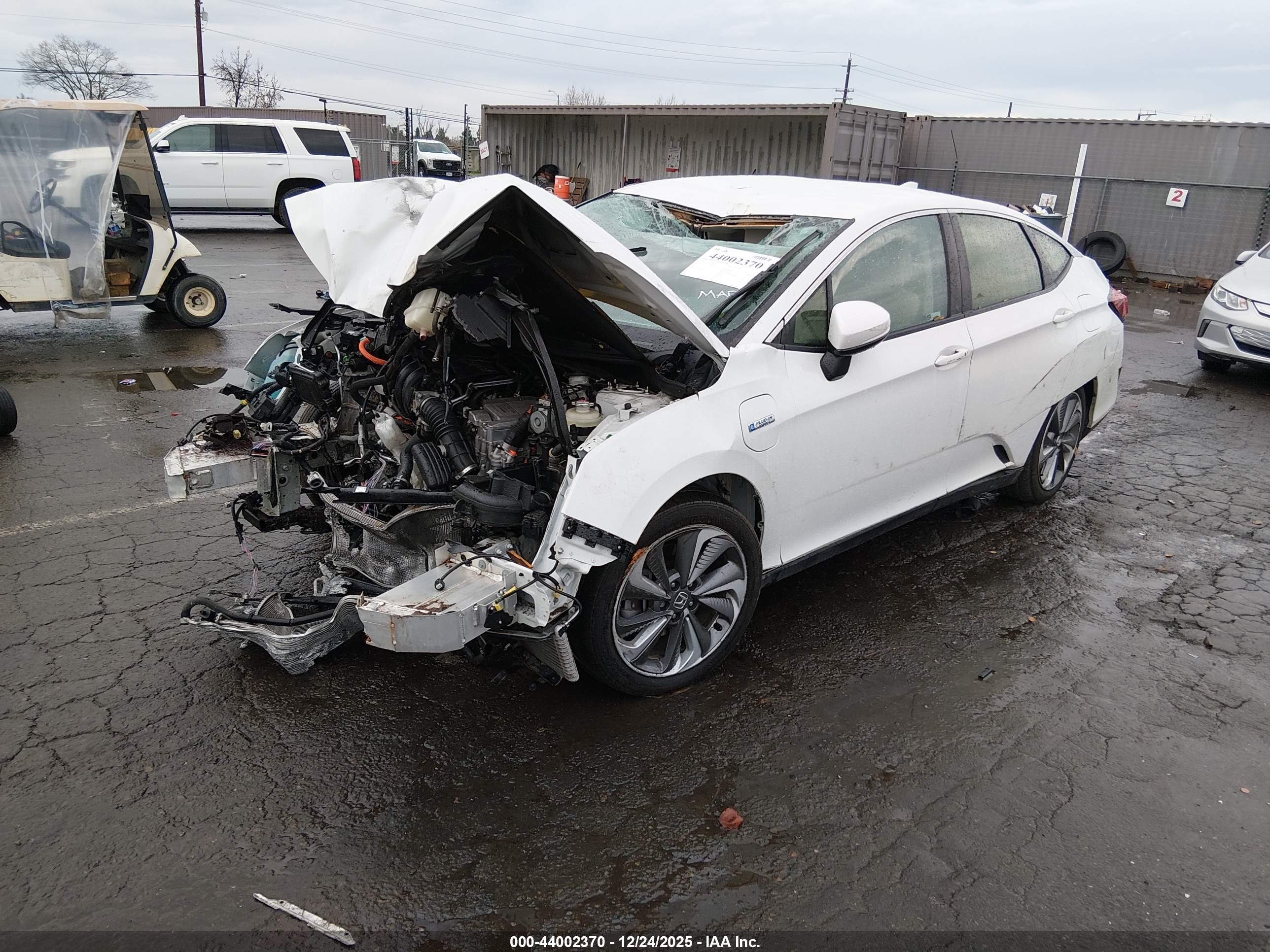 HONDA CLARITY image 2