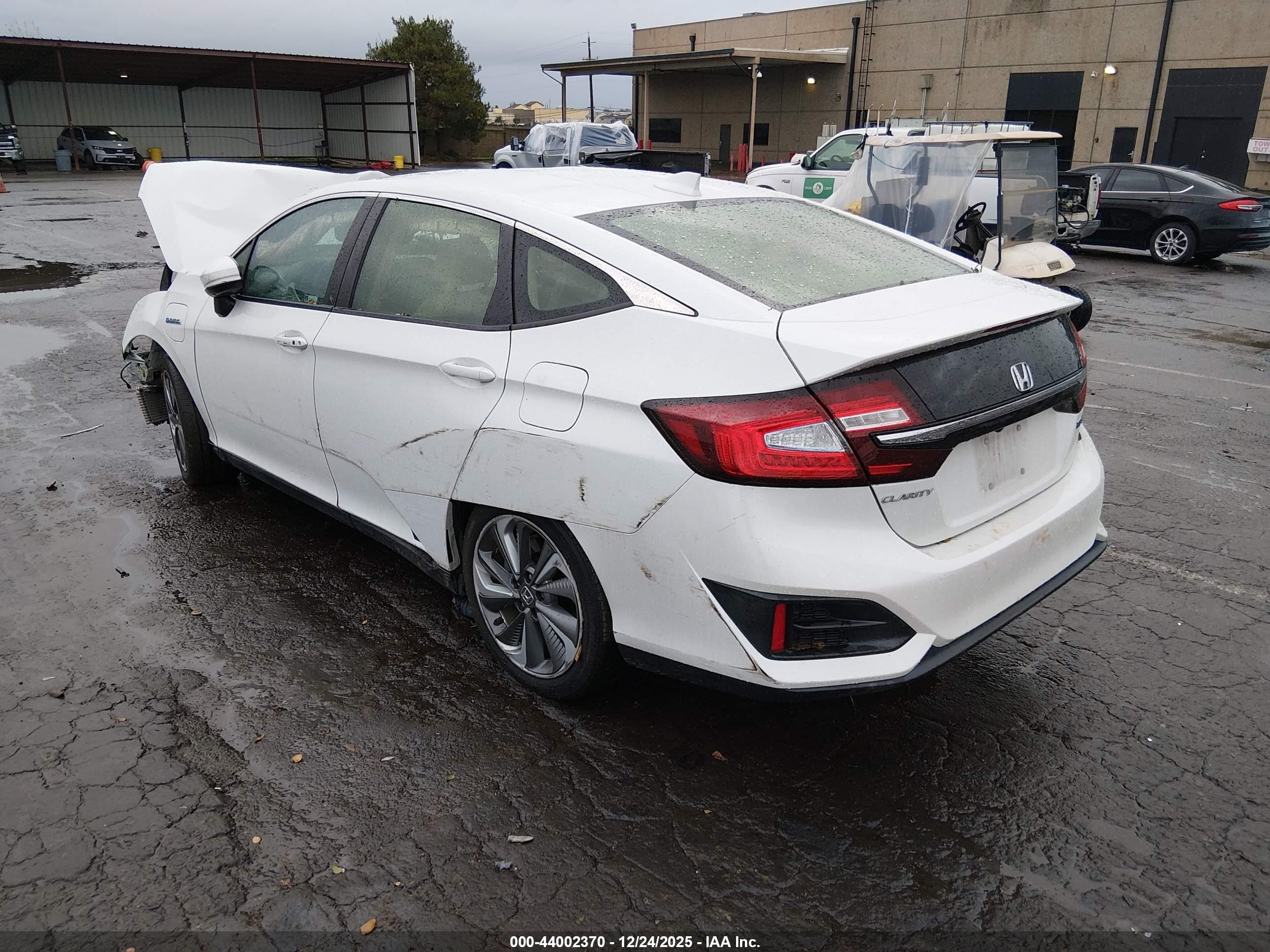 HONDA CLARITY image 3