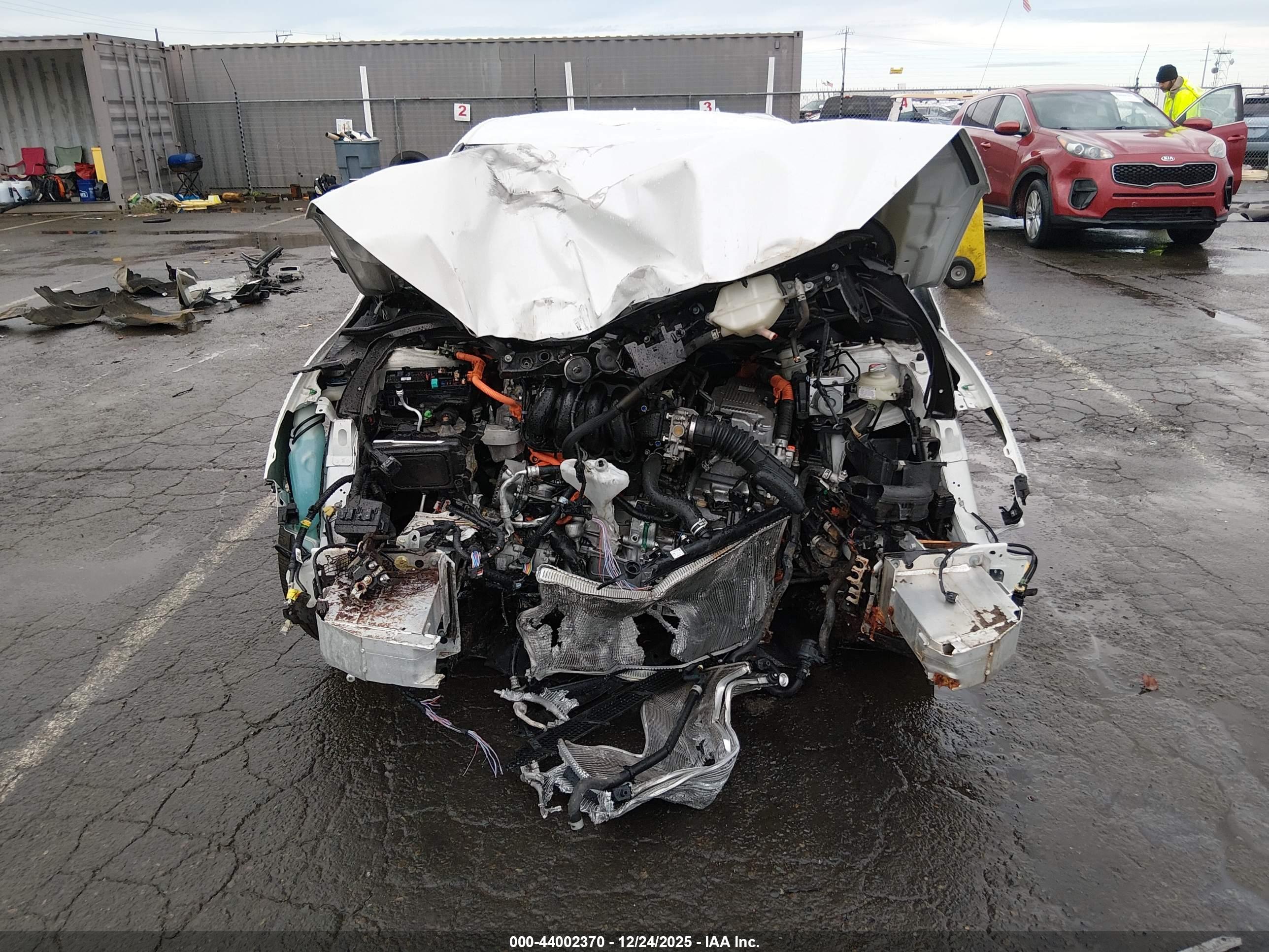 HONDA CLARITY image 6