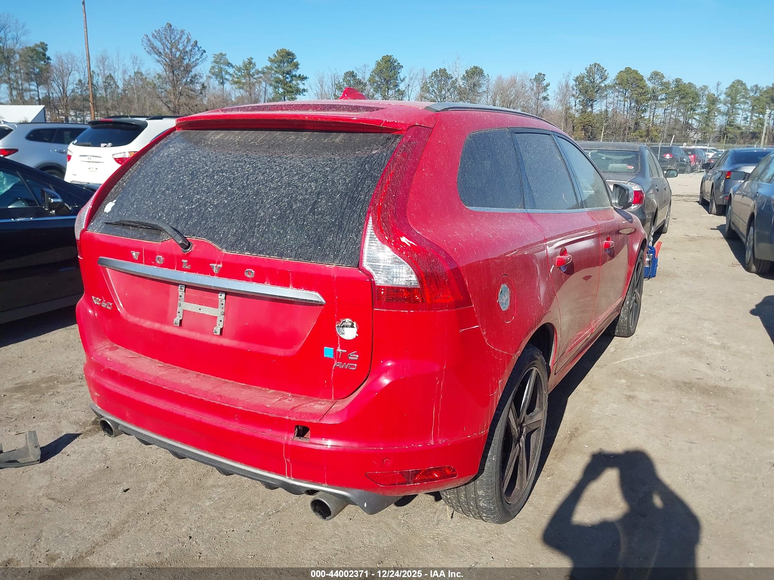 VOLVO XC60 image 4