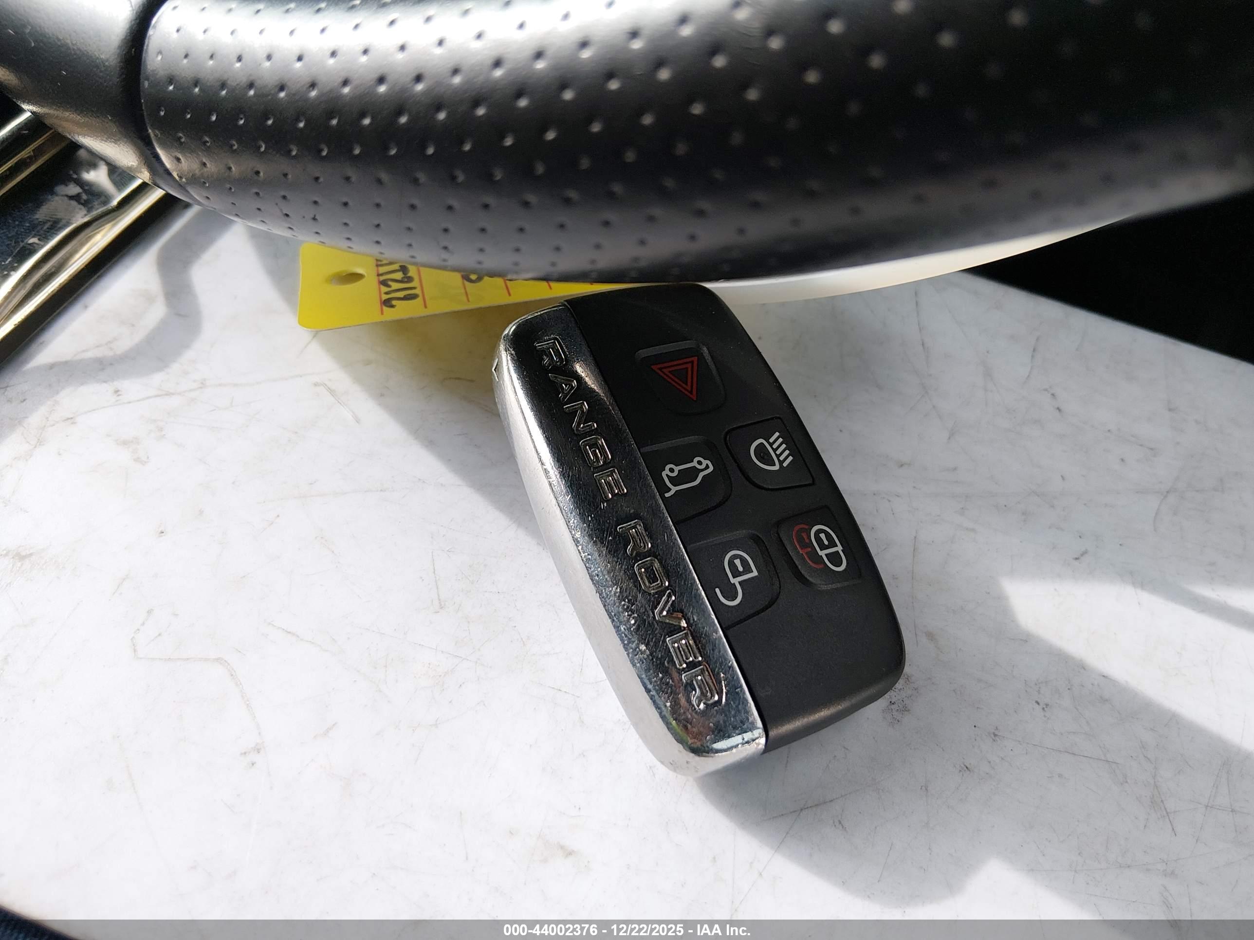 LAND ROVER image 11