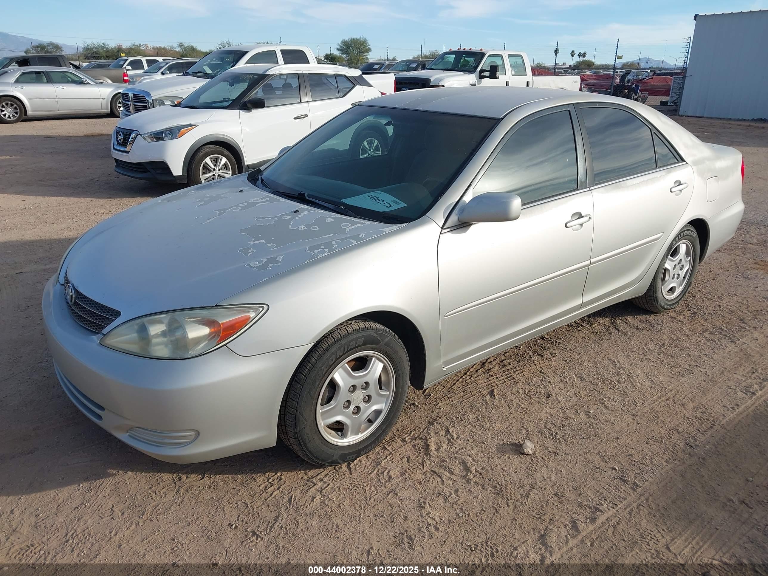 TOYOTA CAMRY image 2