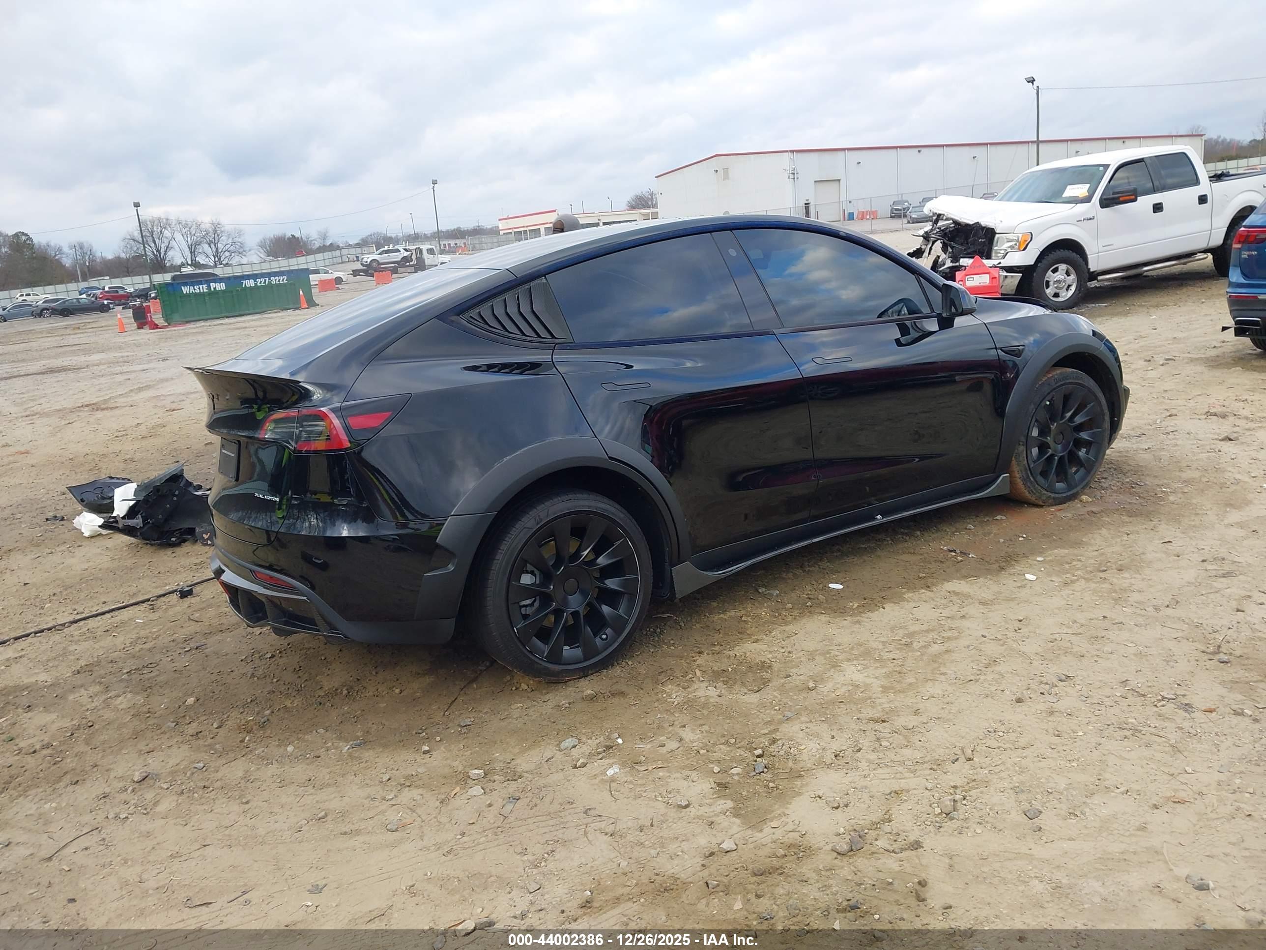 TESLA MODEL image 4
