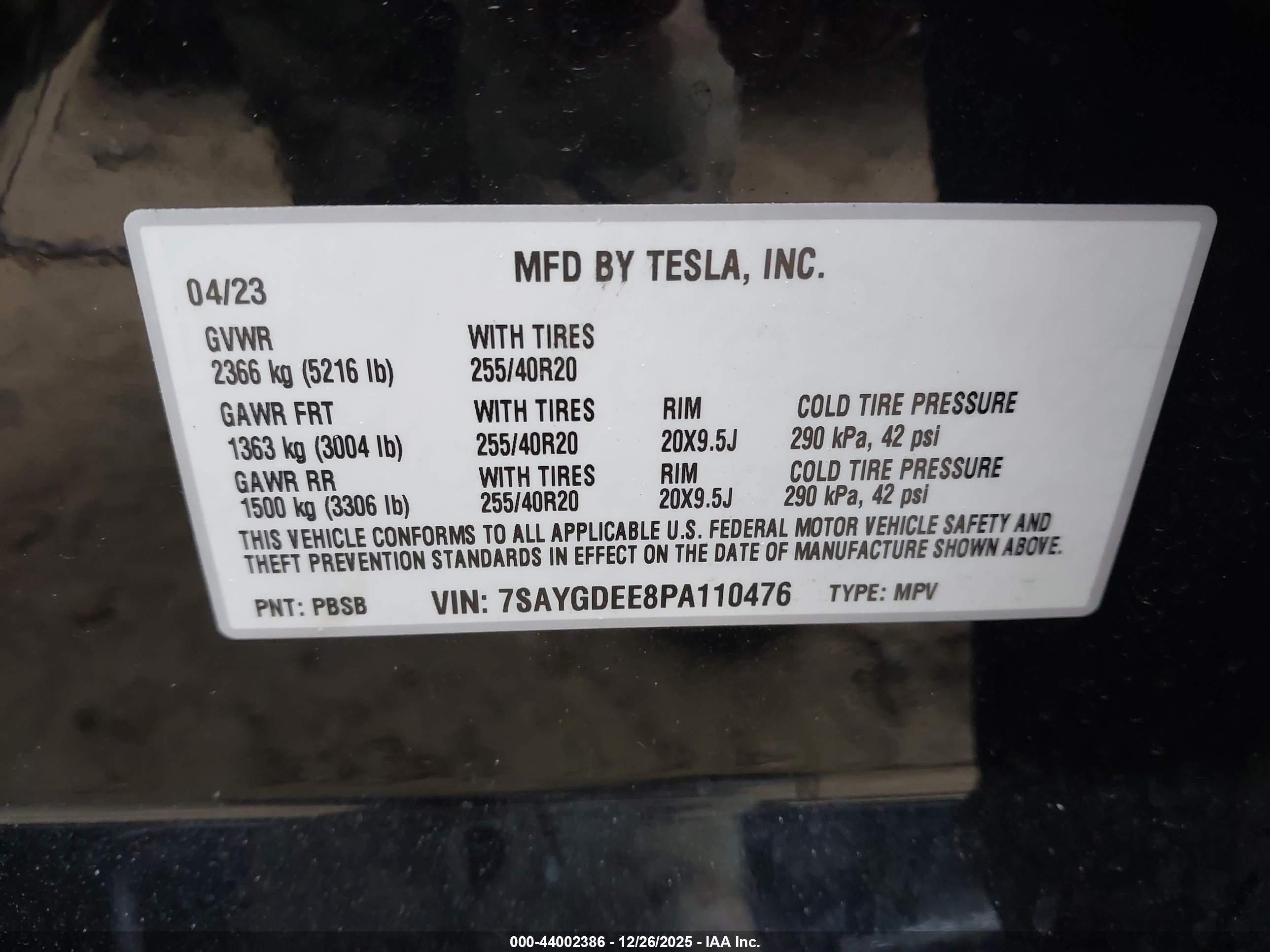 TESLA MODEL image 9