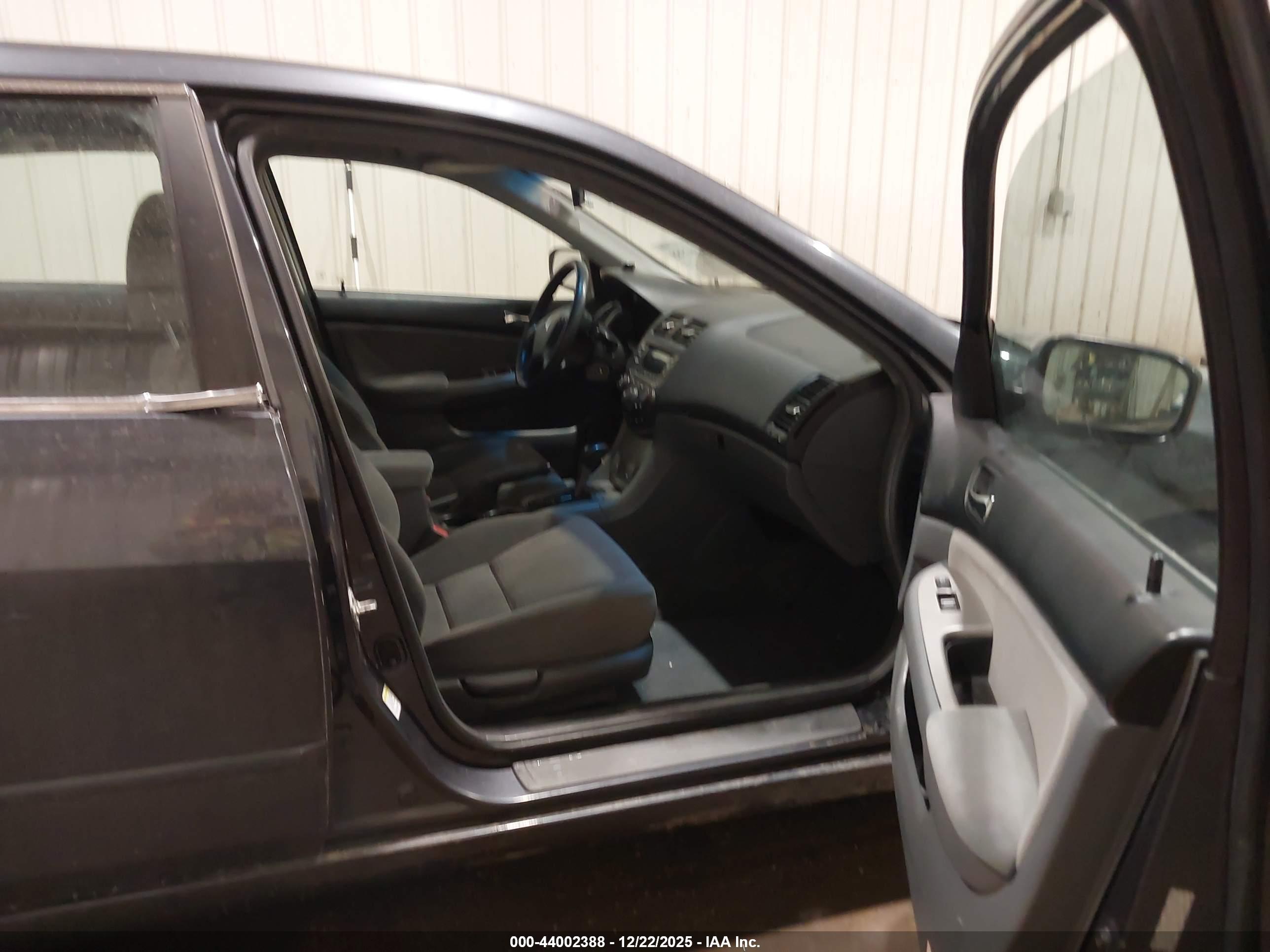 HONDA ACCORD image 5