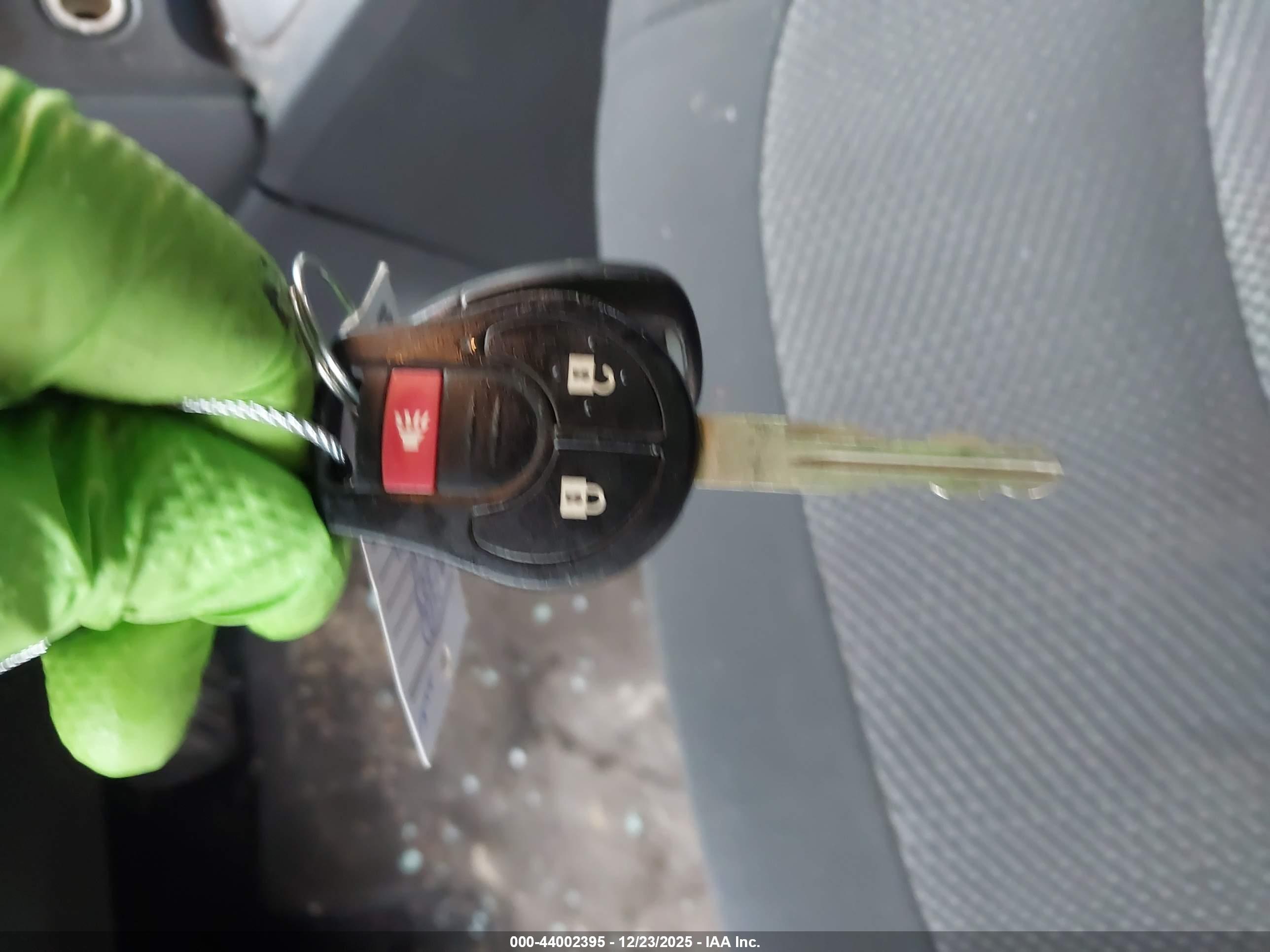NISSAN ROGUE image 11