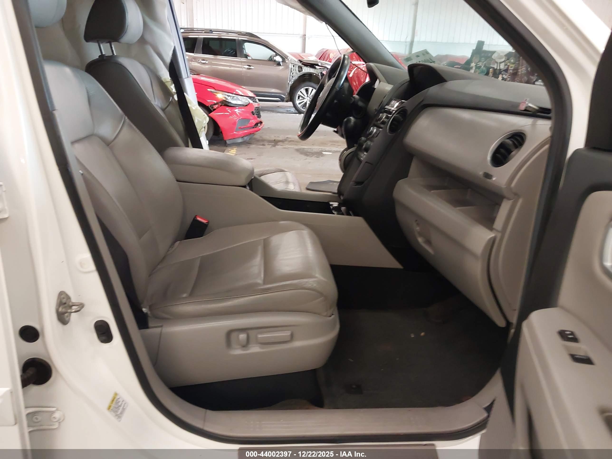 HONDA PILOT image 5