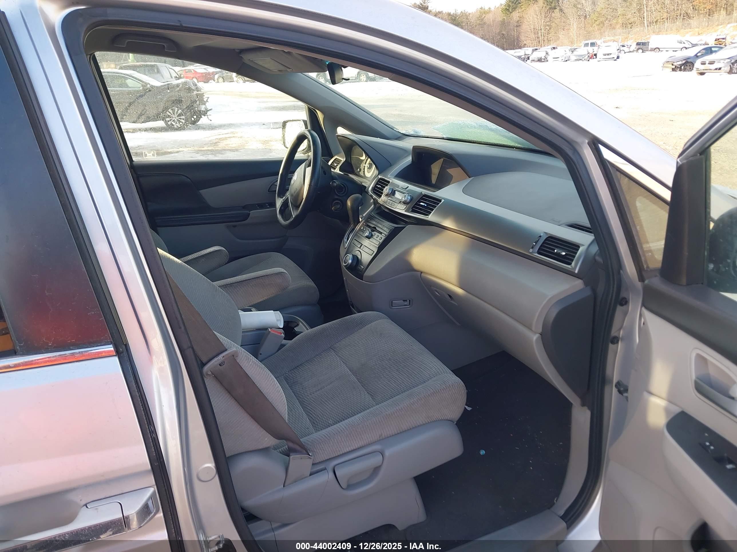 HONDA ODYSSEY image 5