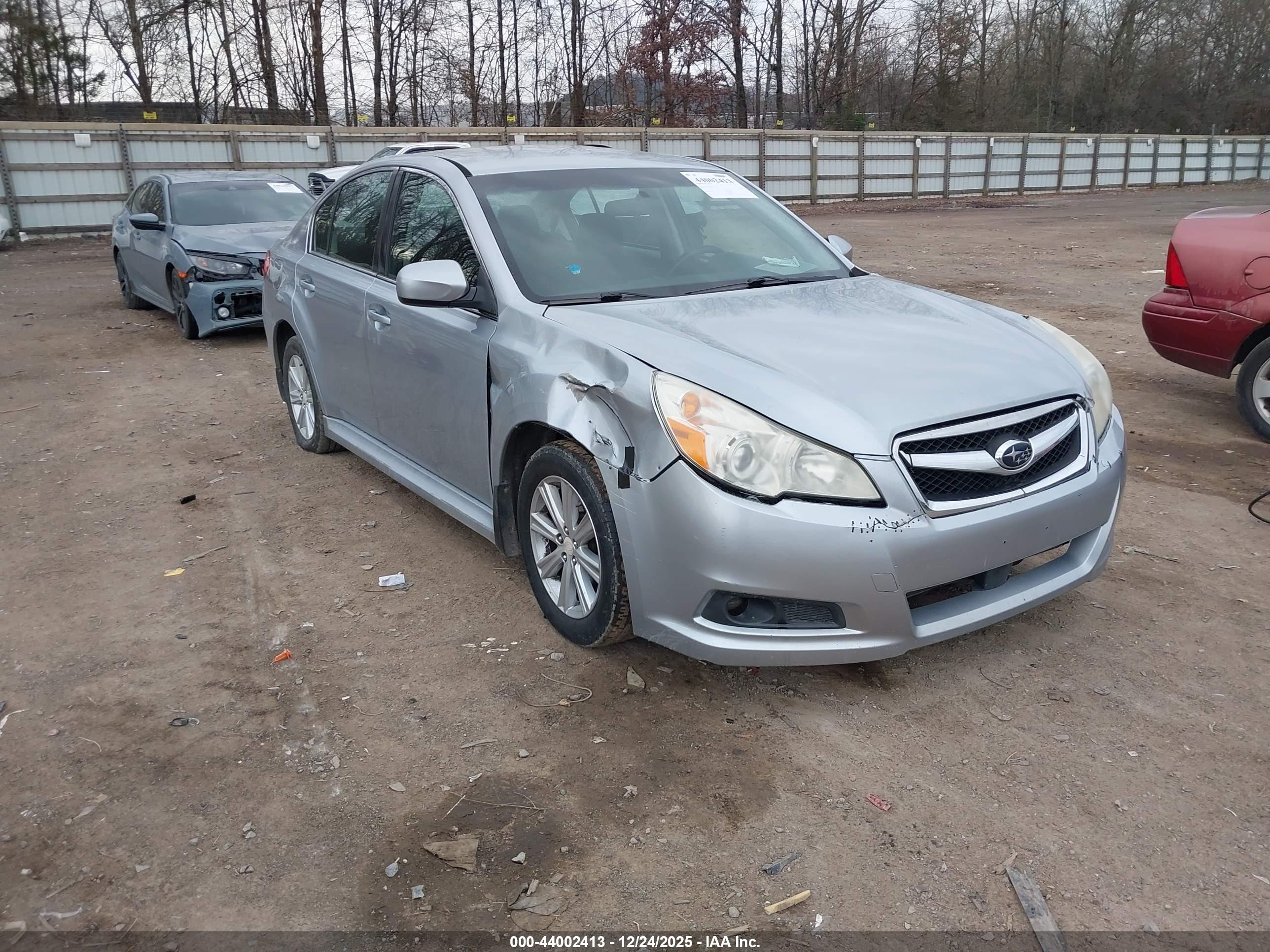 SUBARU LEGACY image 6