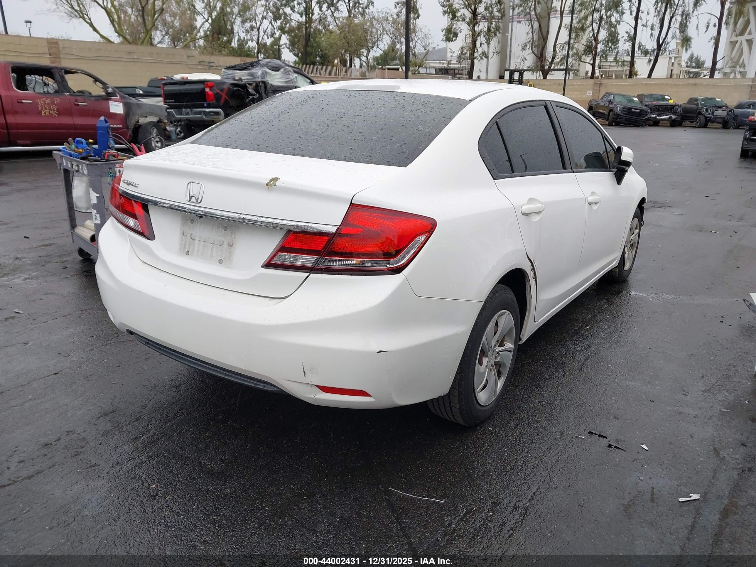 HONDA CIVIC image 4