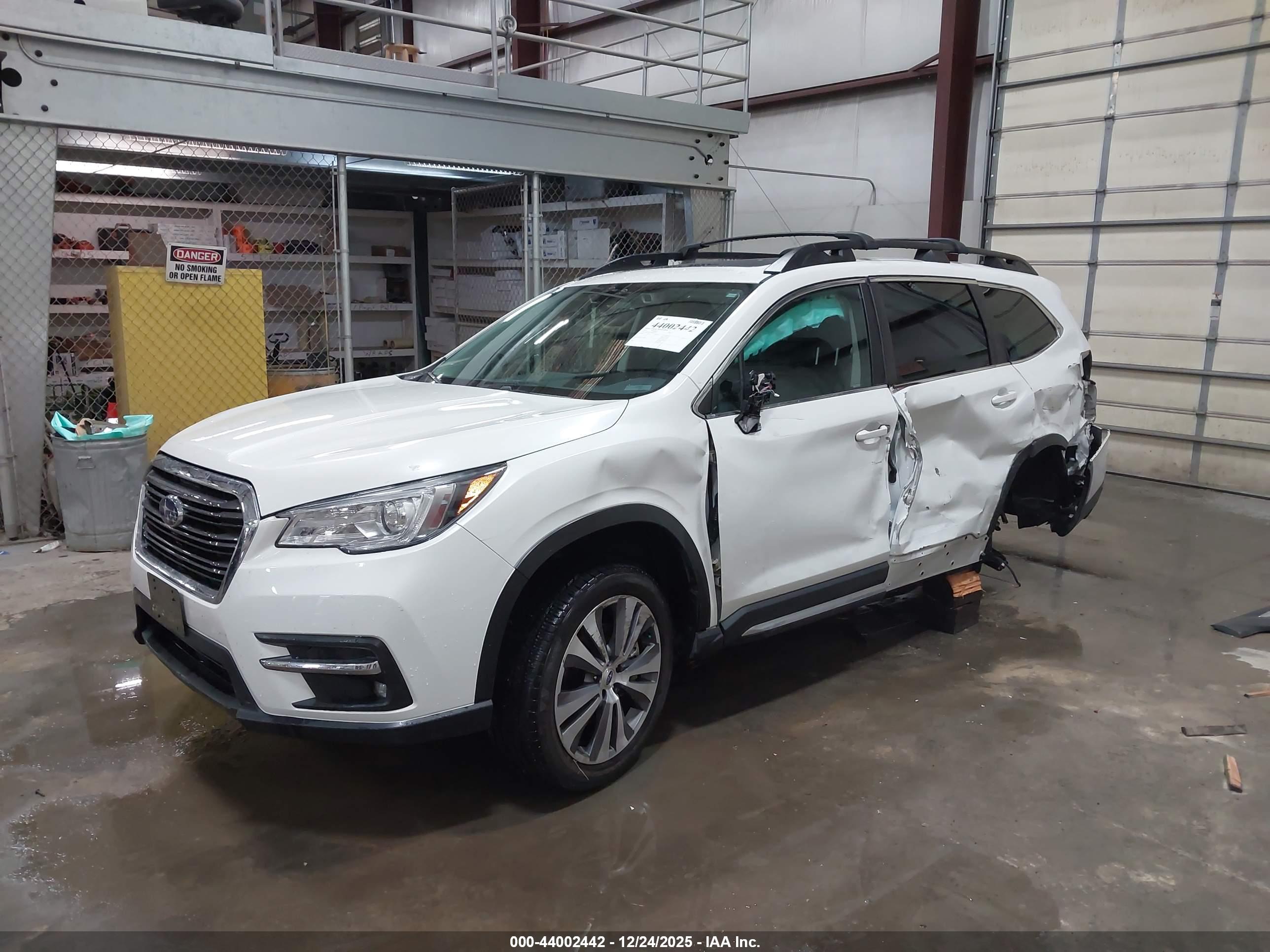 SUBARU ASCENT image 2