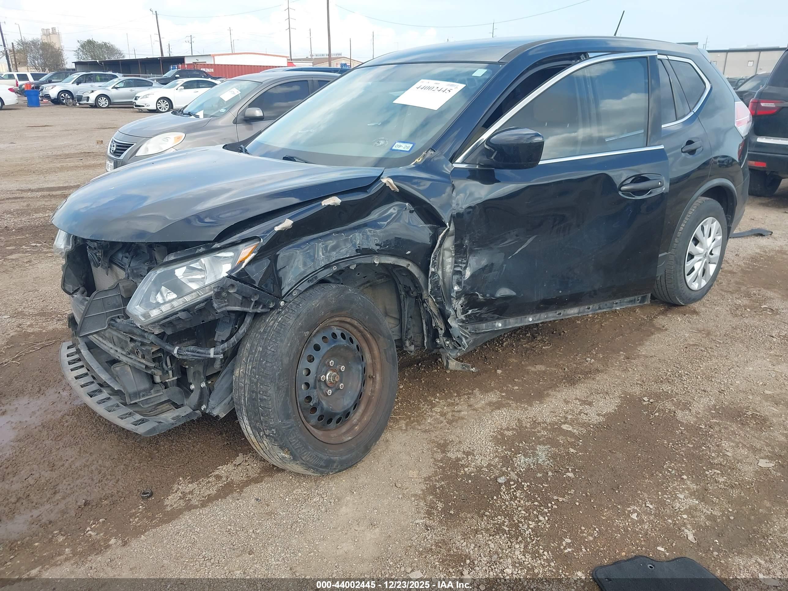 NISSAN ROGUE image 2