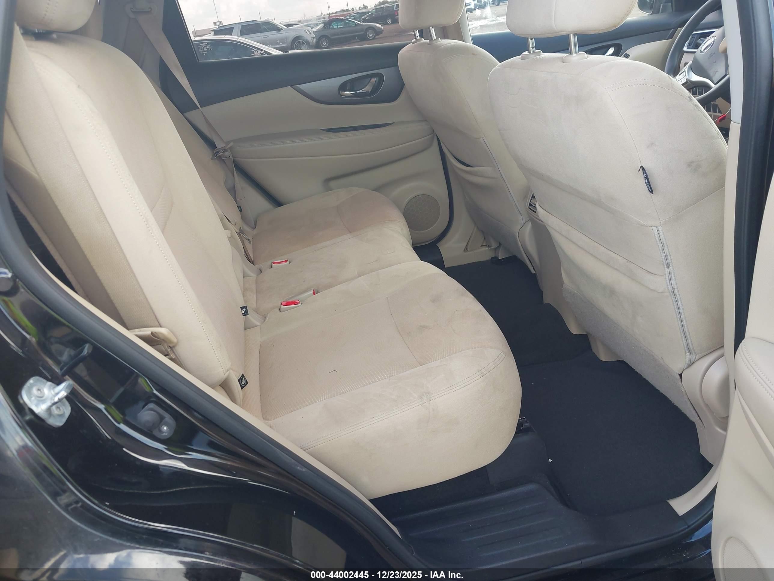 NISSAN ROGUE image 8