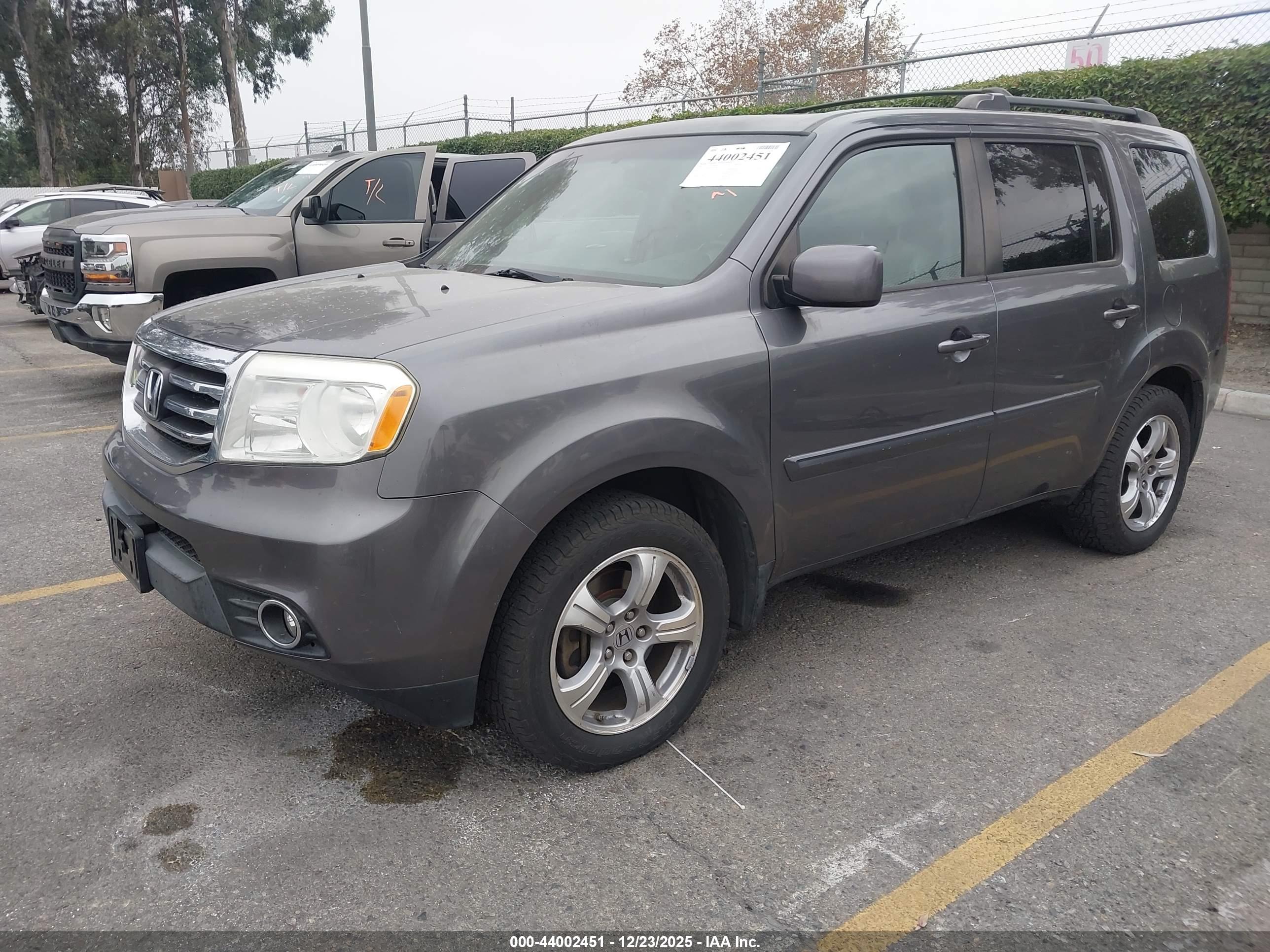 HONDA PILOT image 2