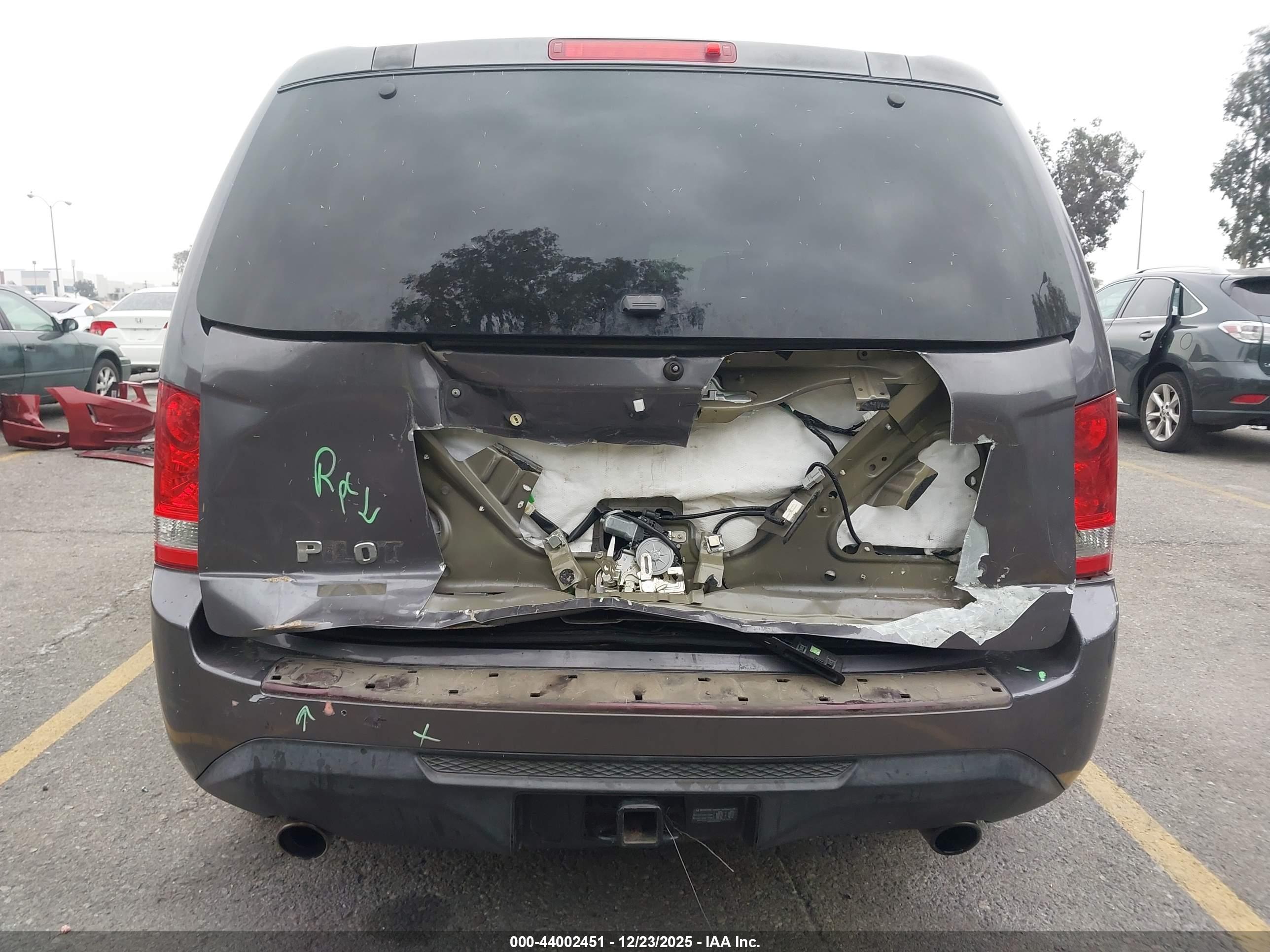 HONDA PILOT image 6