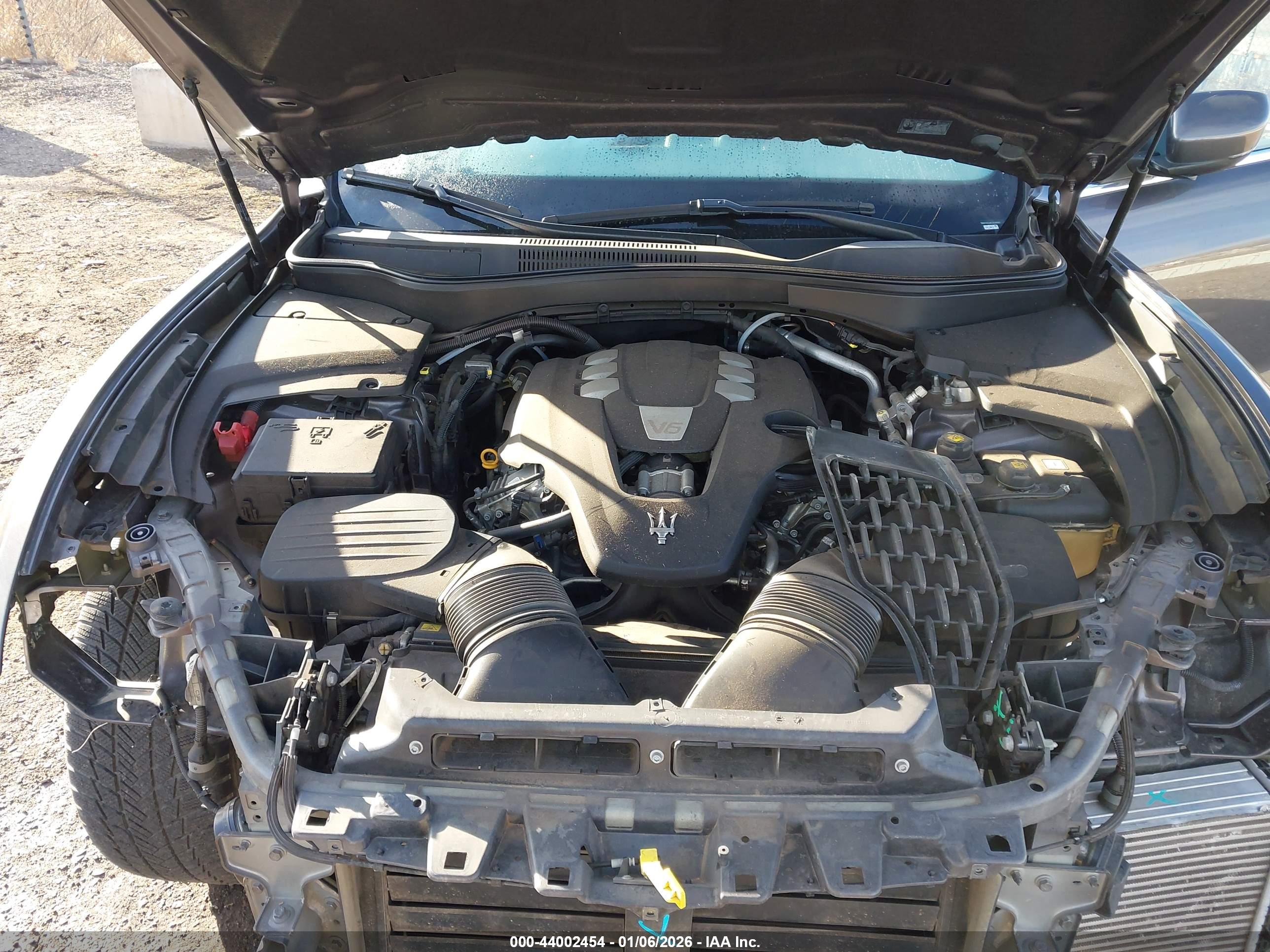 MASERATI LEVANTE image 10