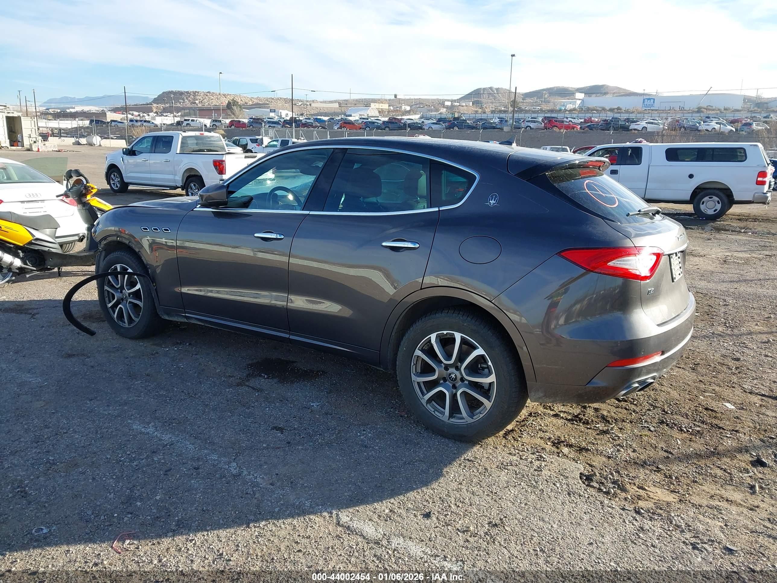 MASERATI LEVANTE image 3