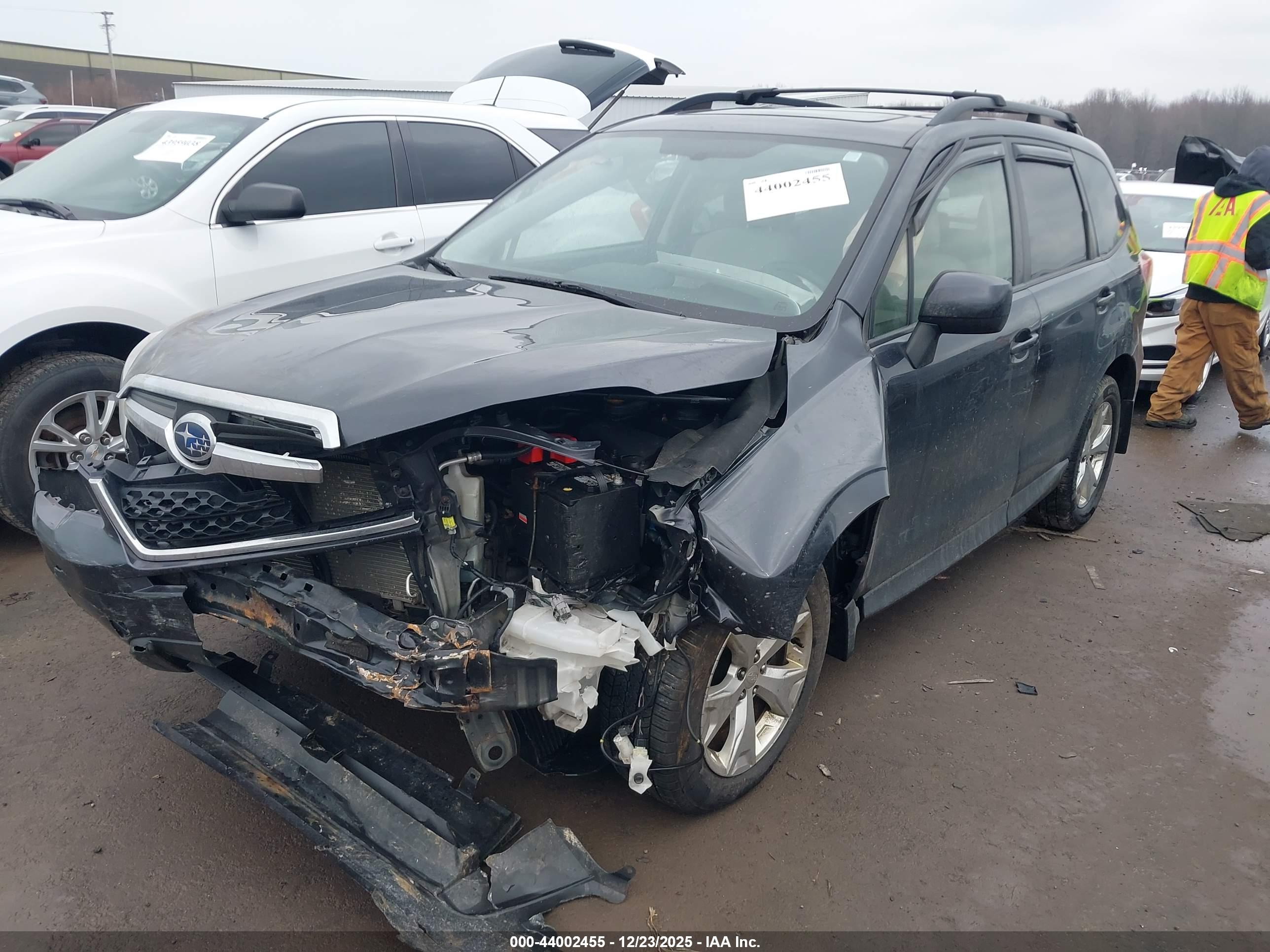 SUBARU FORESTER image 2