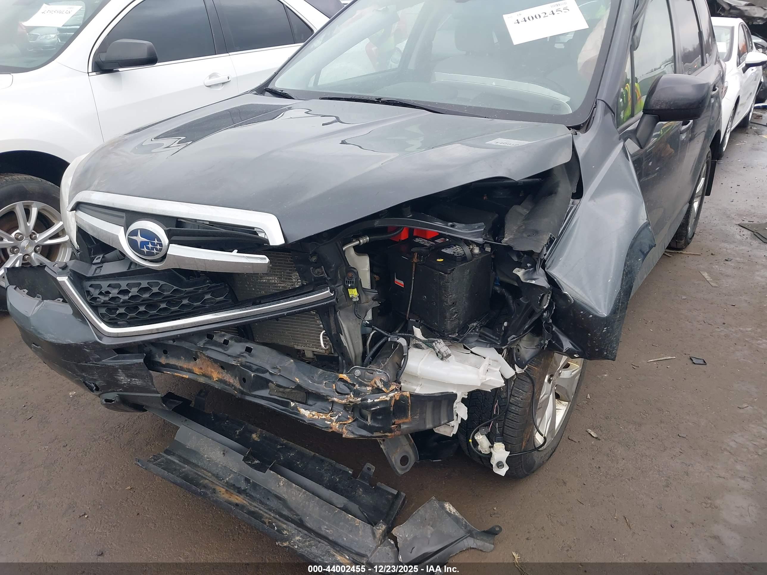 SUBARU FORESTER image 6