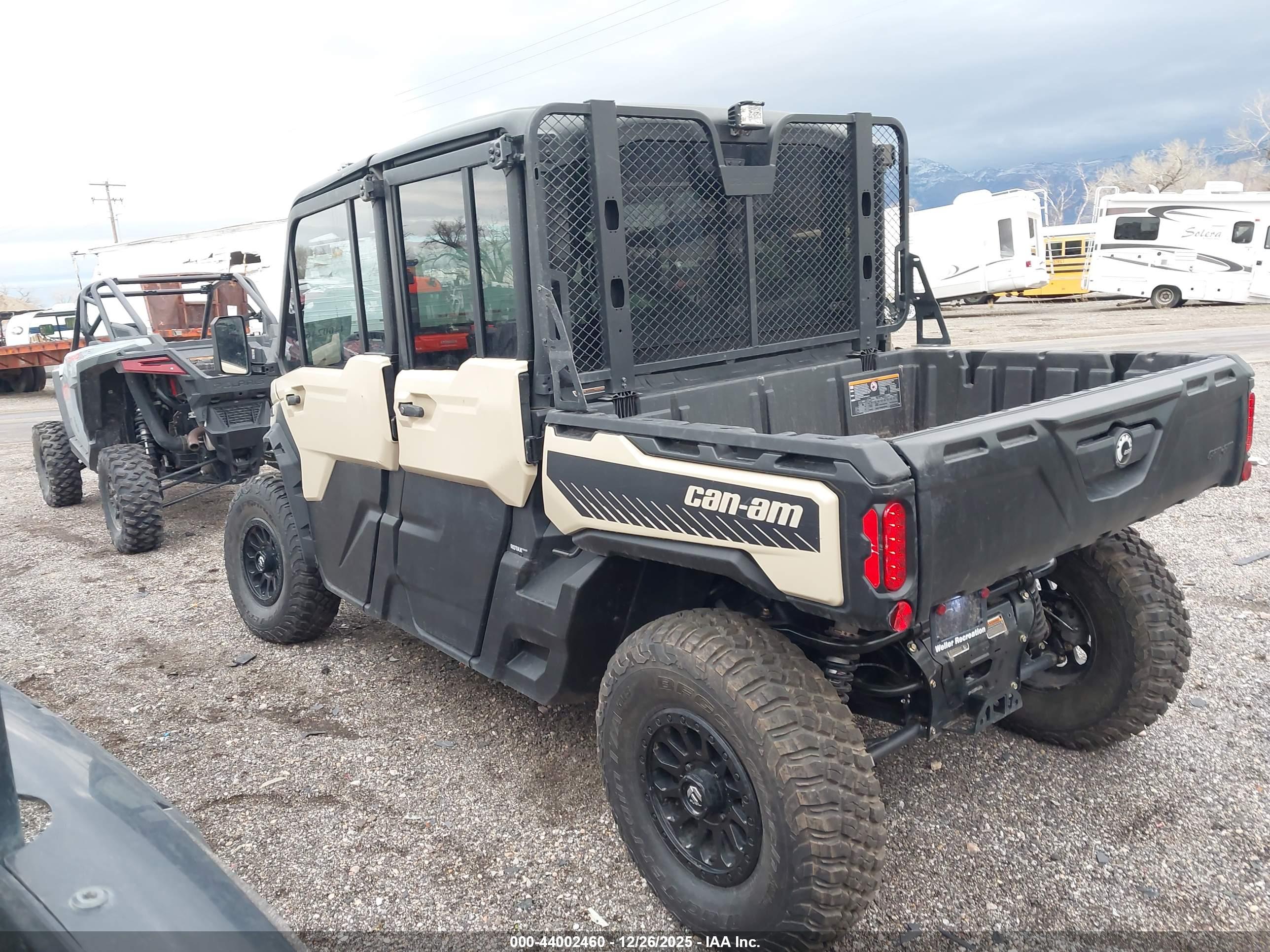 CAN-AM DEFENDER image 3