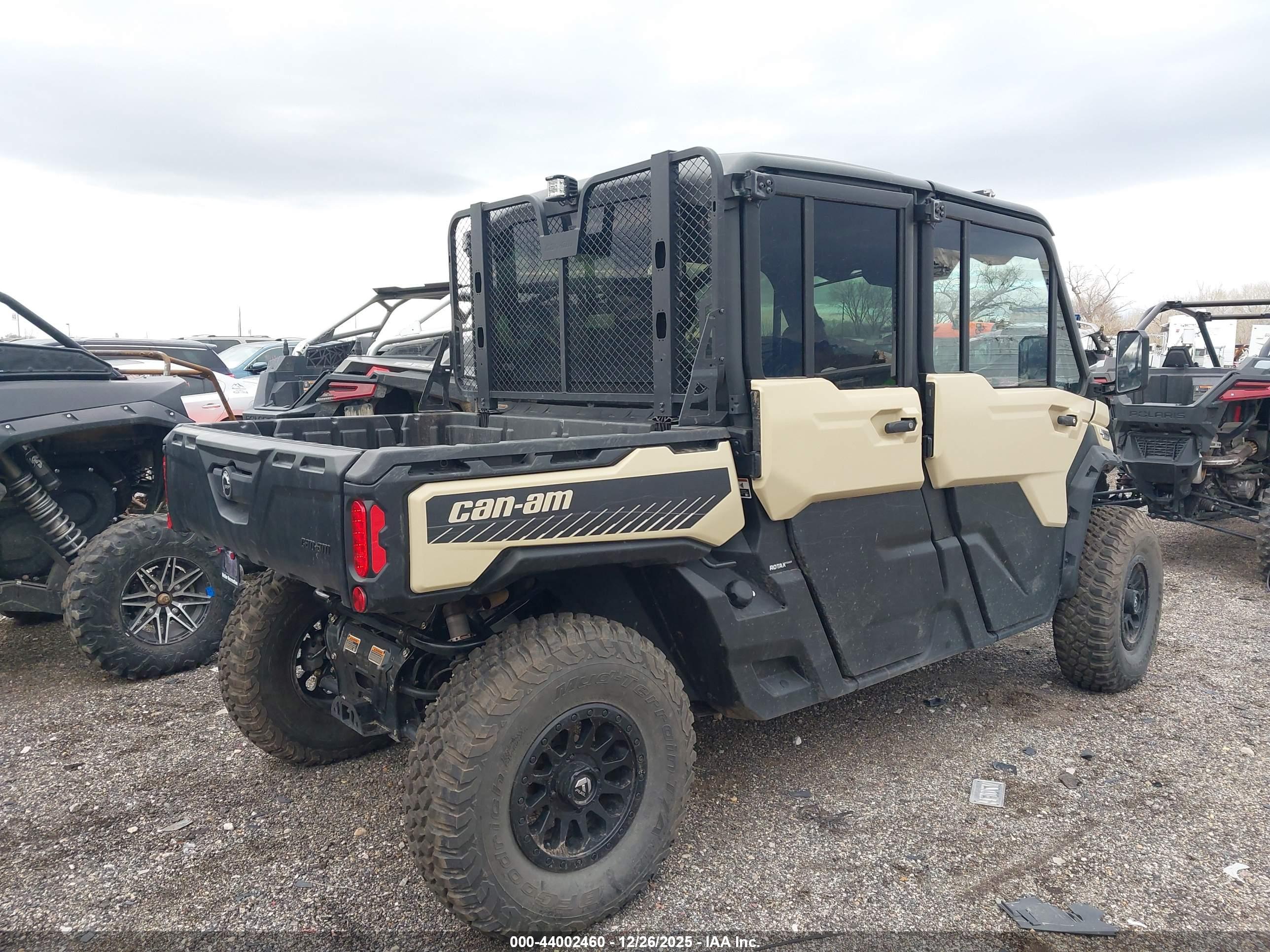 CAN-AM DEFENDER image 4