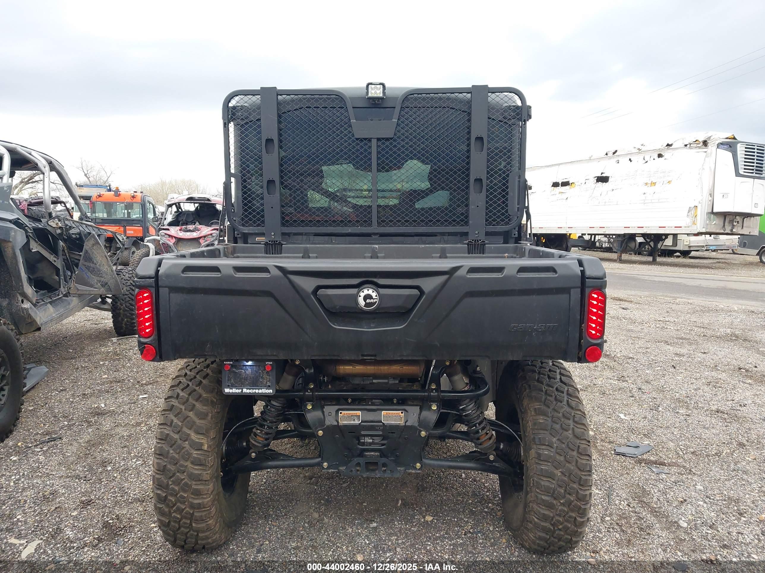 CAN-AM DEFENDER image 6