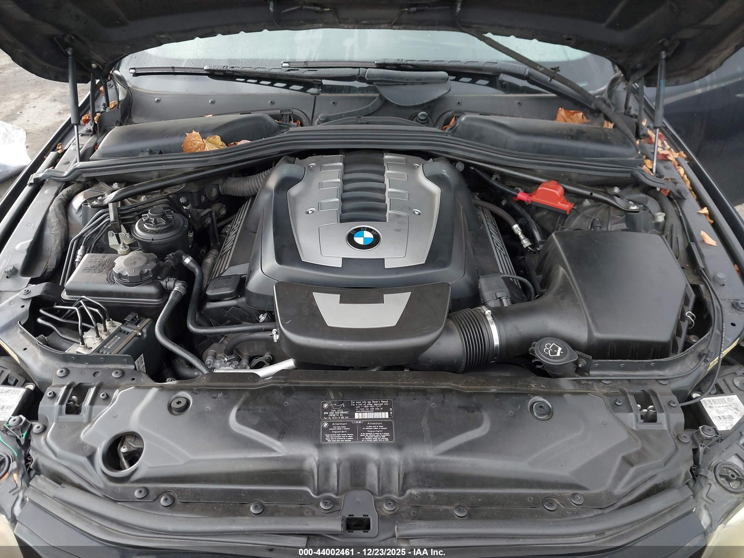 BMW 550I image 10