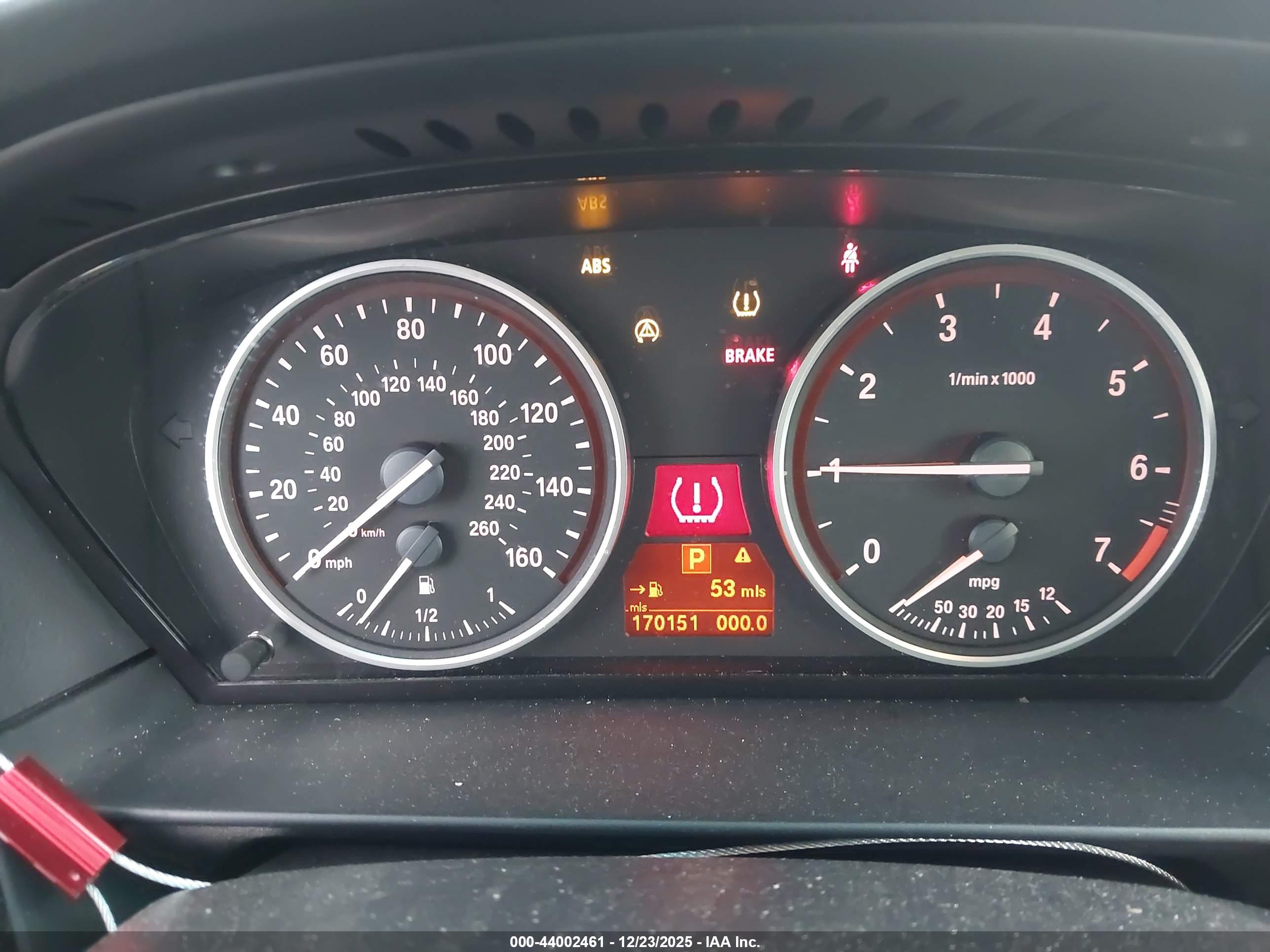 BMW 550I image 7