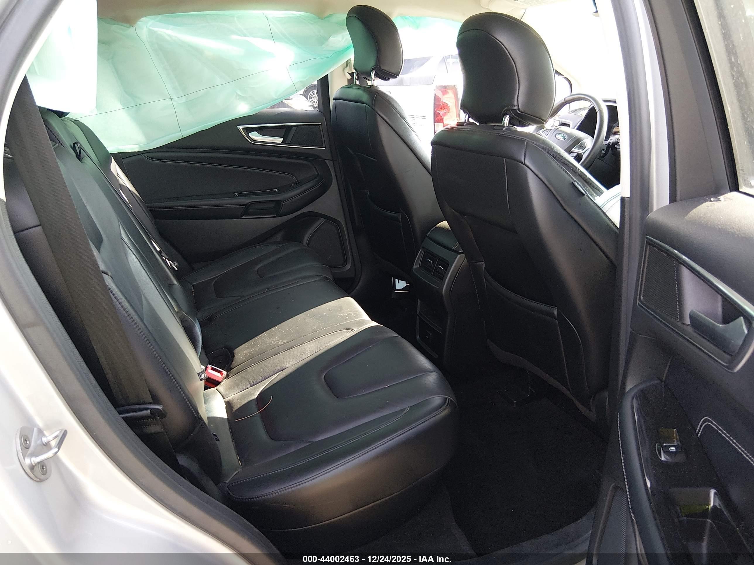 FORD EDGE image 8