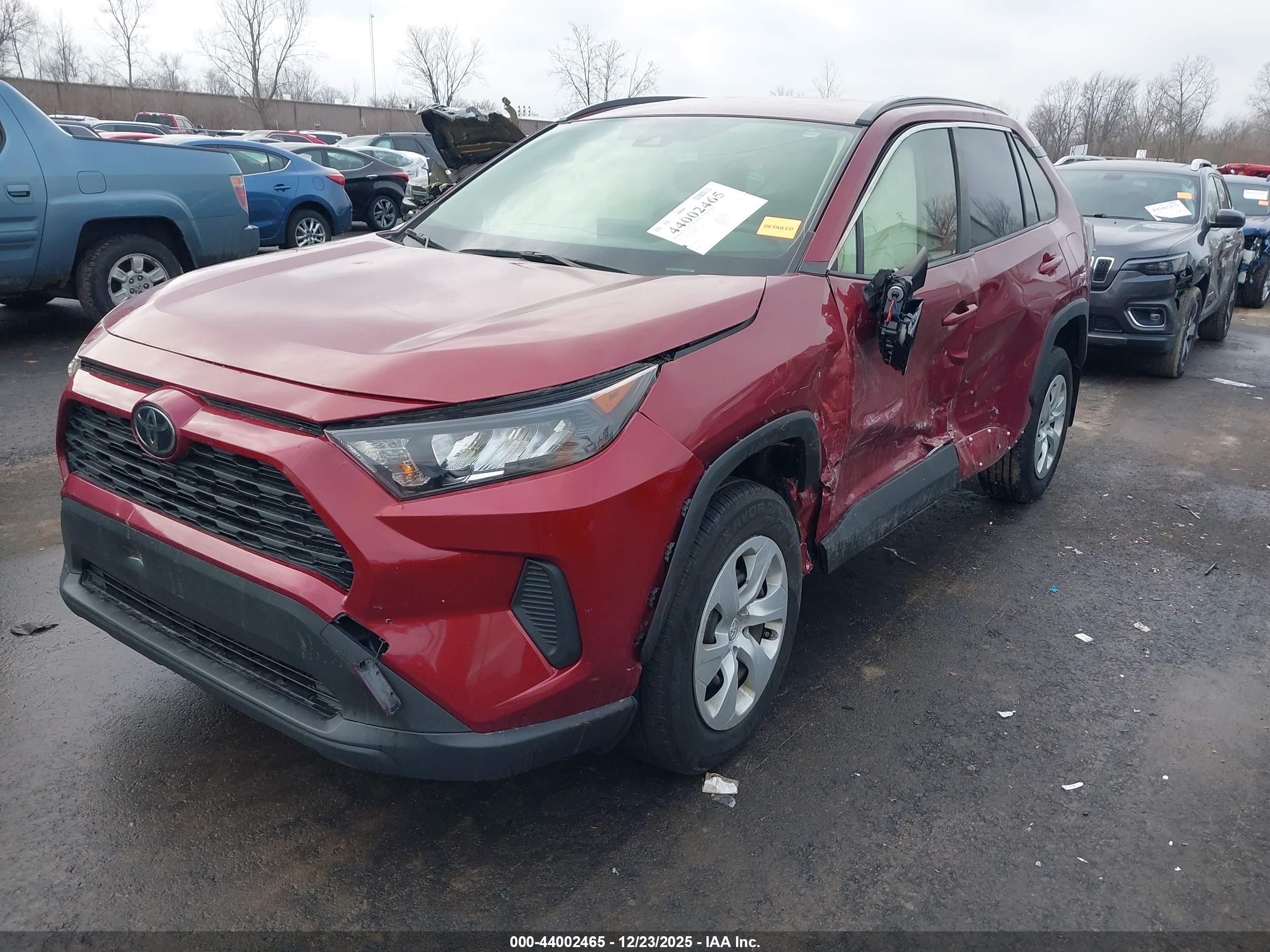 TOYOTA RAV4 image 2