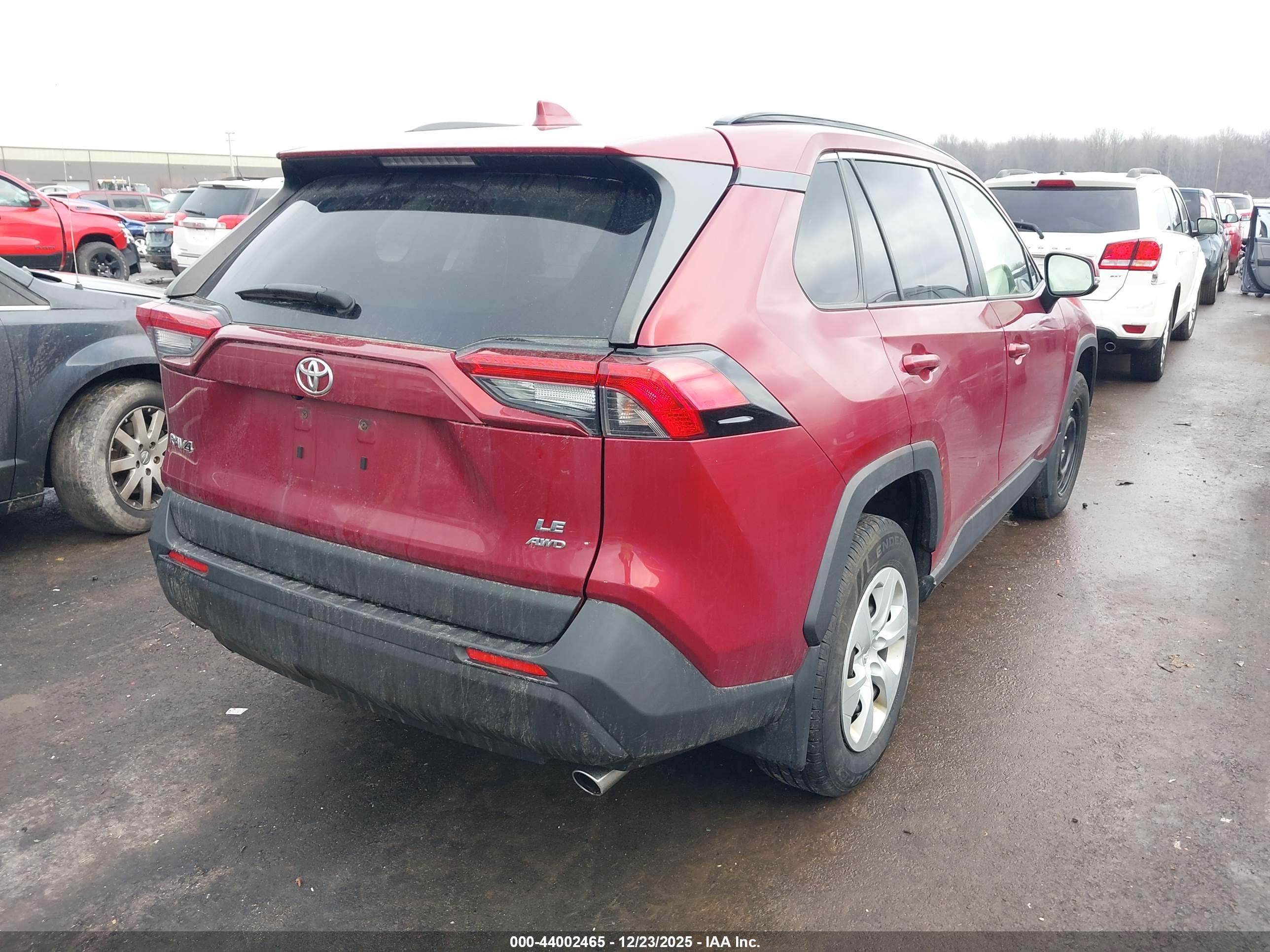 TOYOTA RAV4 image 4