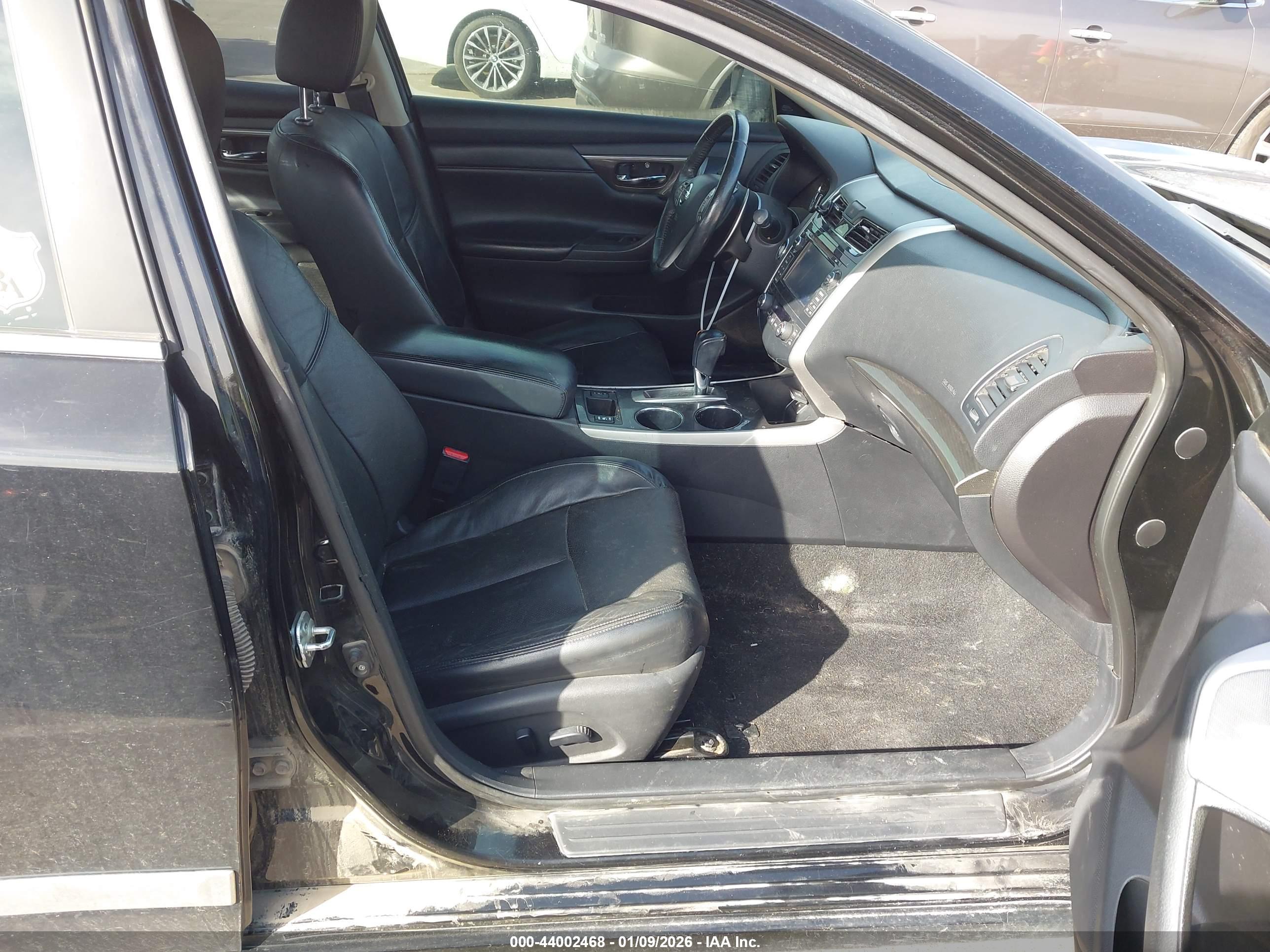 NISSAN ALTIMA image 5