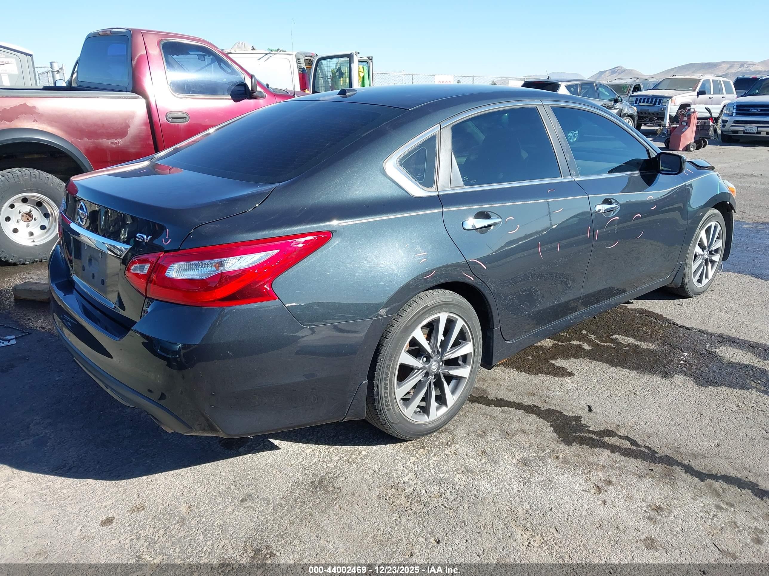 NISSAN ALTIMA image 4