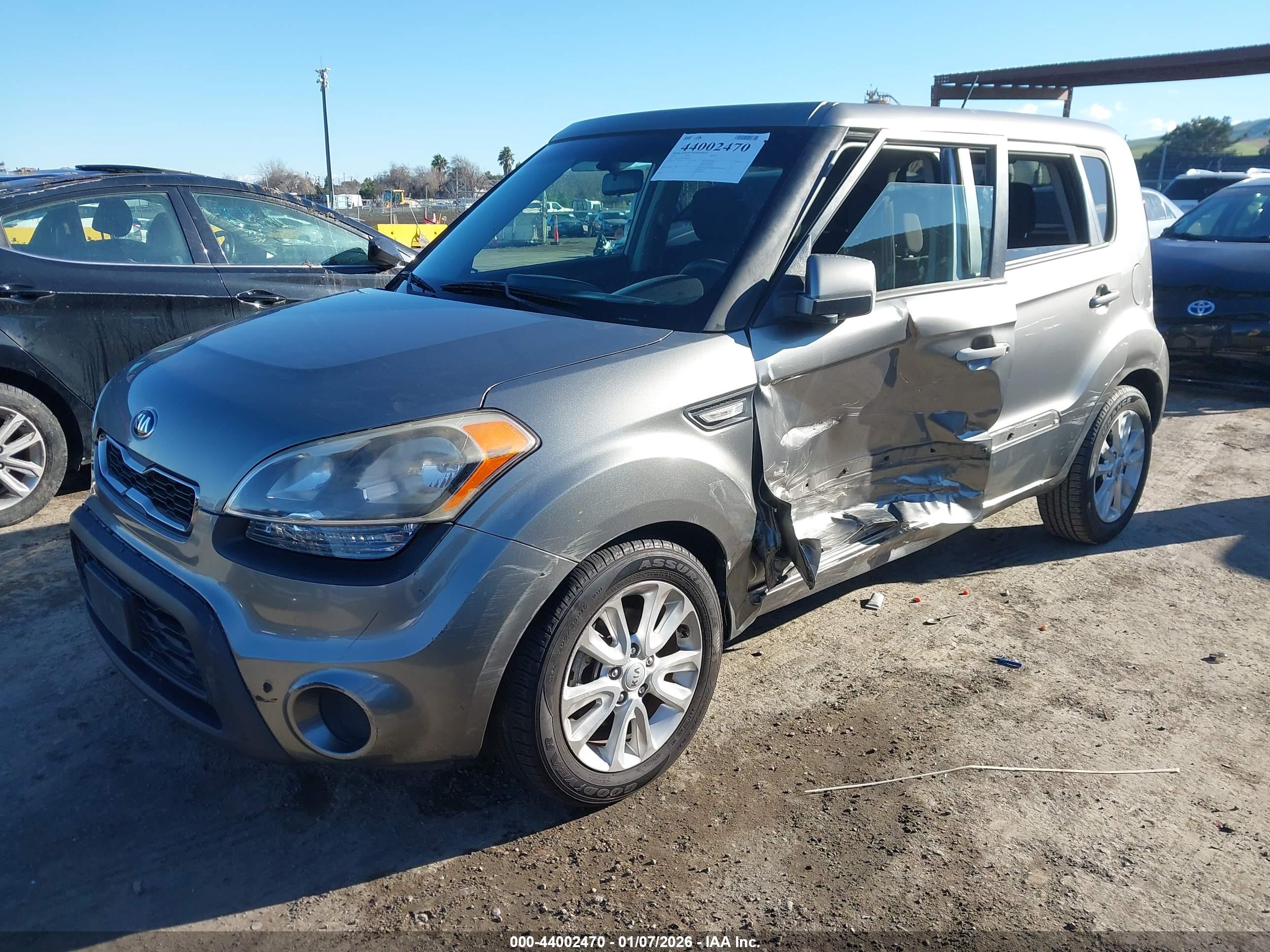 KIA SOUL image 2